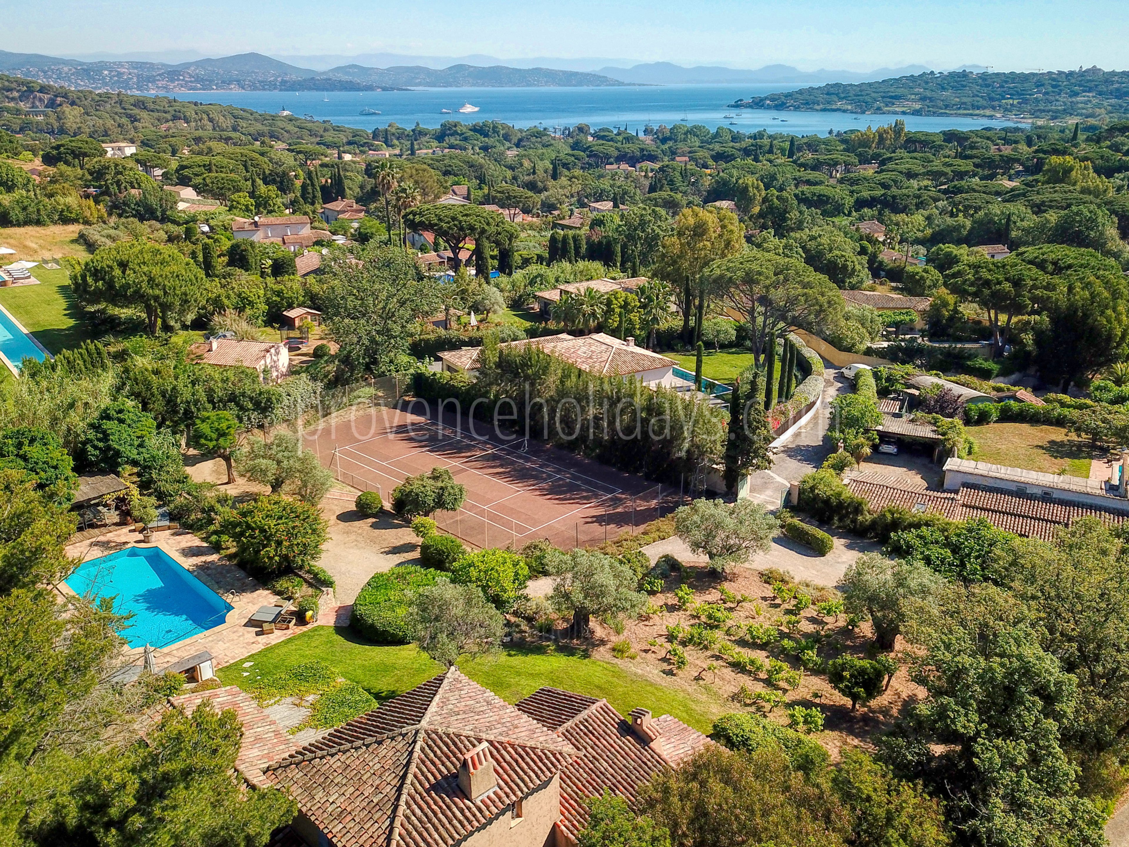 11 - Azur Horizon: Villa: Exterior