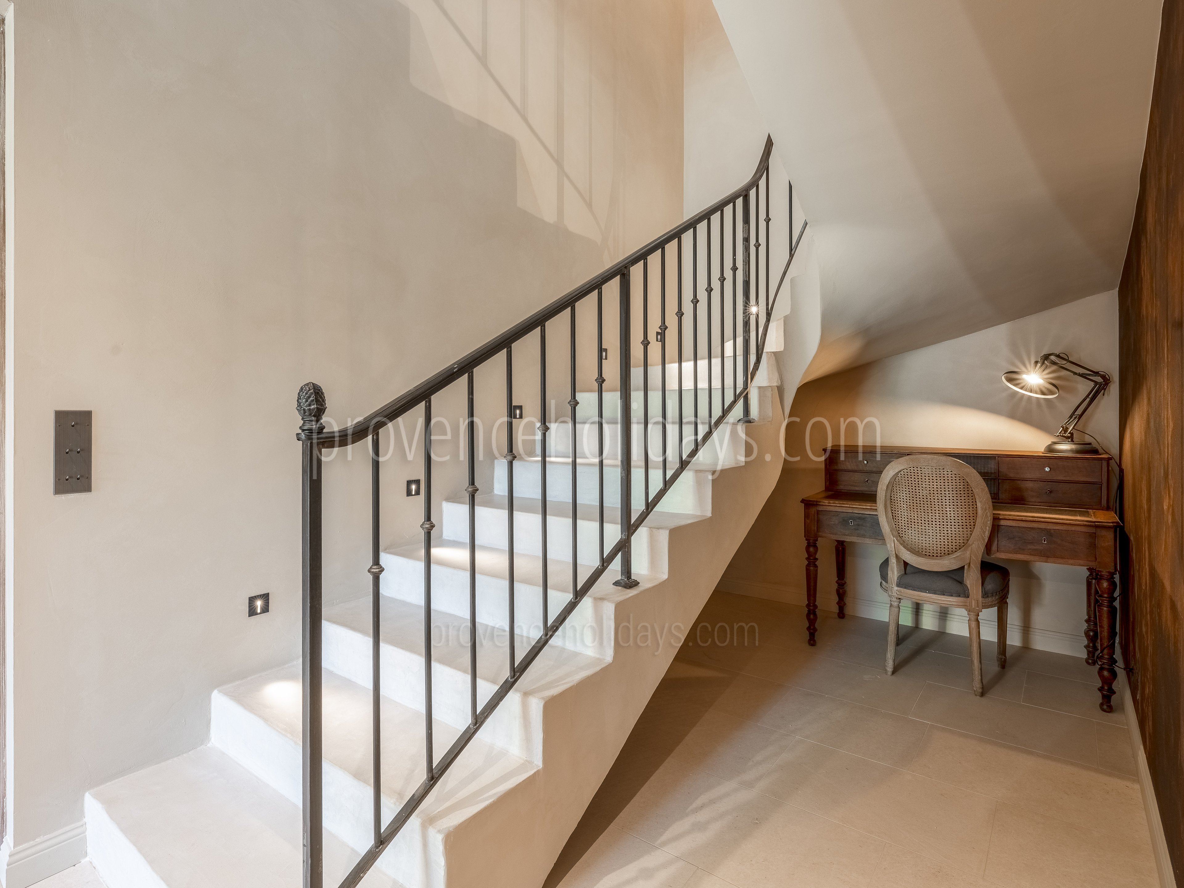 28 - Mas de la Douce Filiole: Villa: Interior