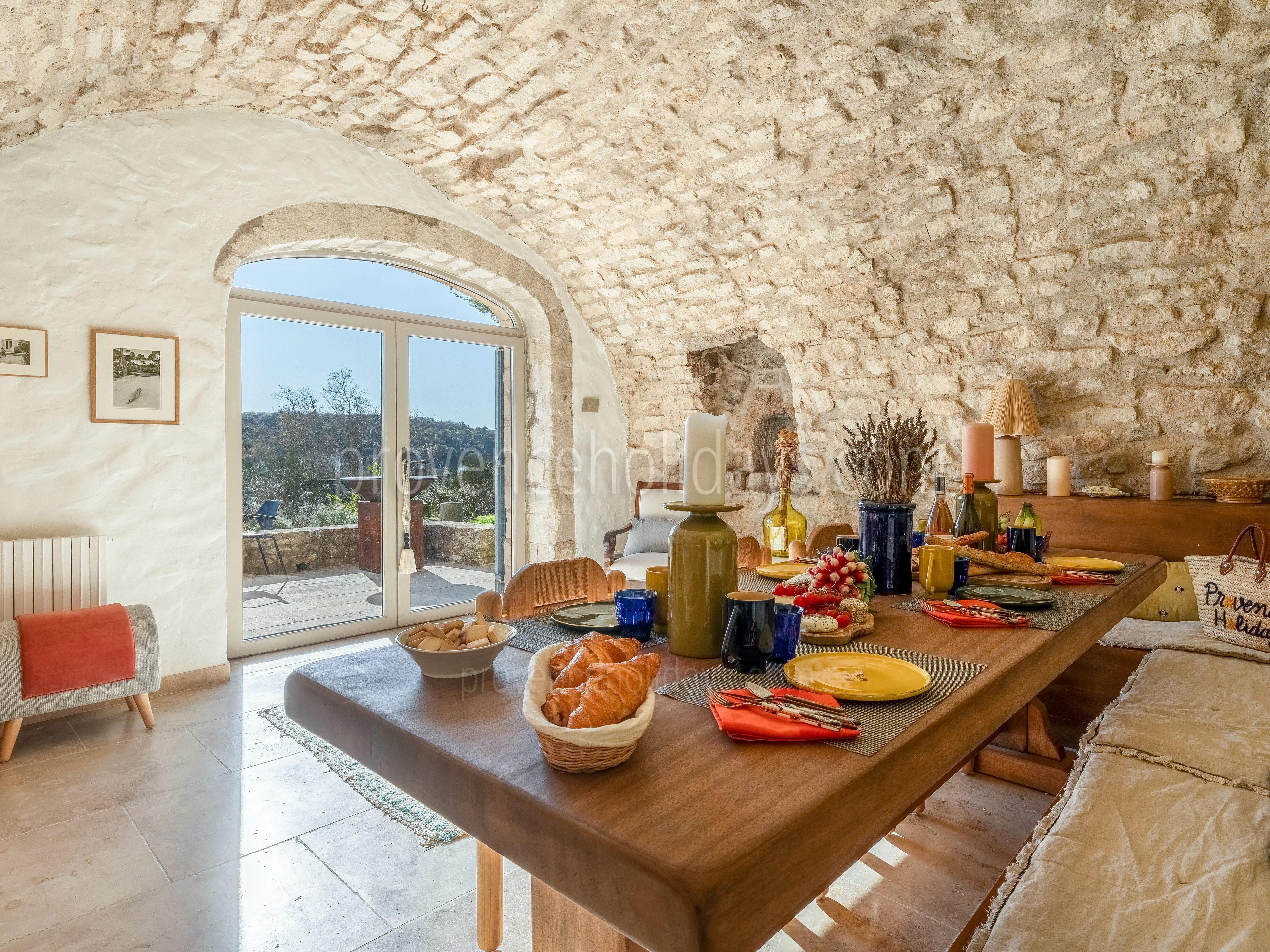 8 - Le Havre Provençal: Villa: Interior