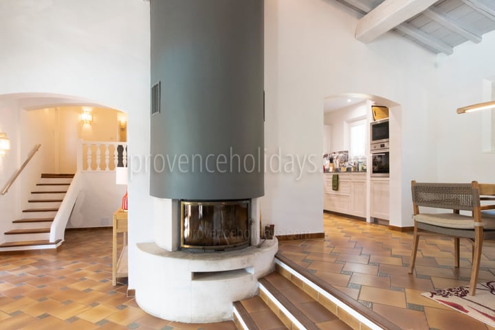 39 - Villa Kimbry: Villa: Interior
