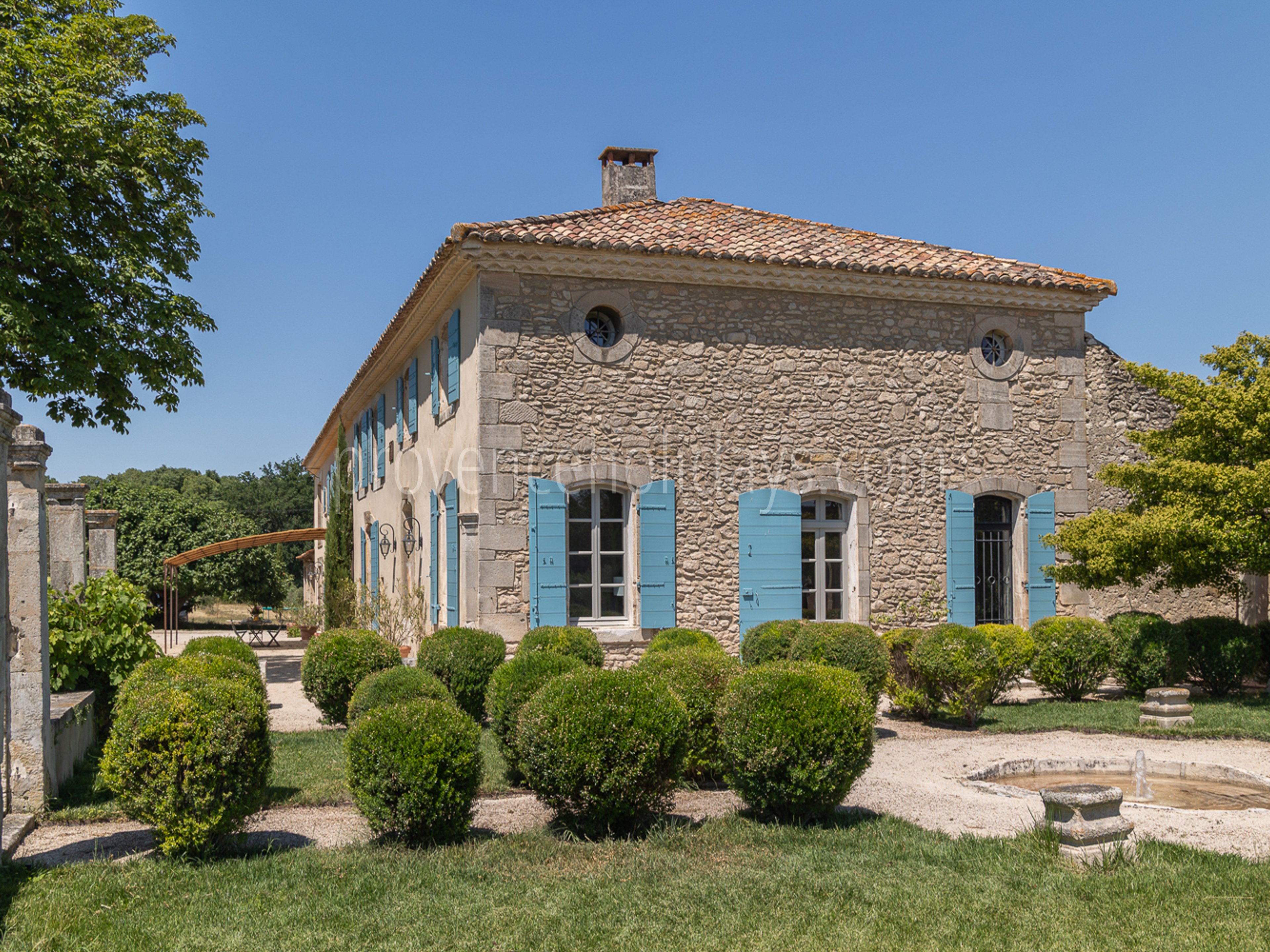 -2 - Mas du Lierre: Villa: Exterior