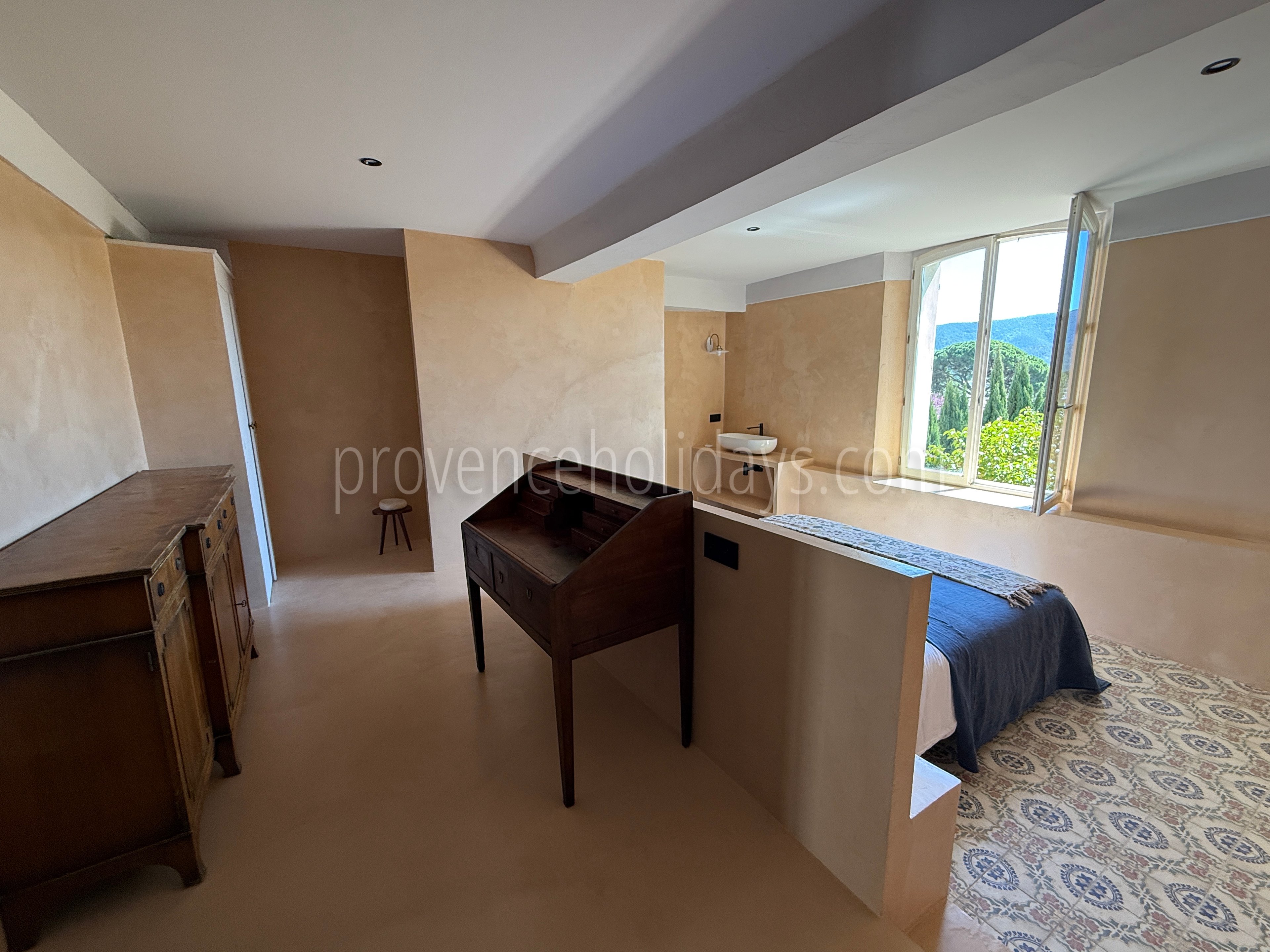 20 - Hotel Olivine: Villa: Bedroom