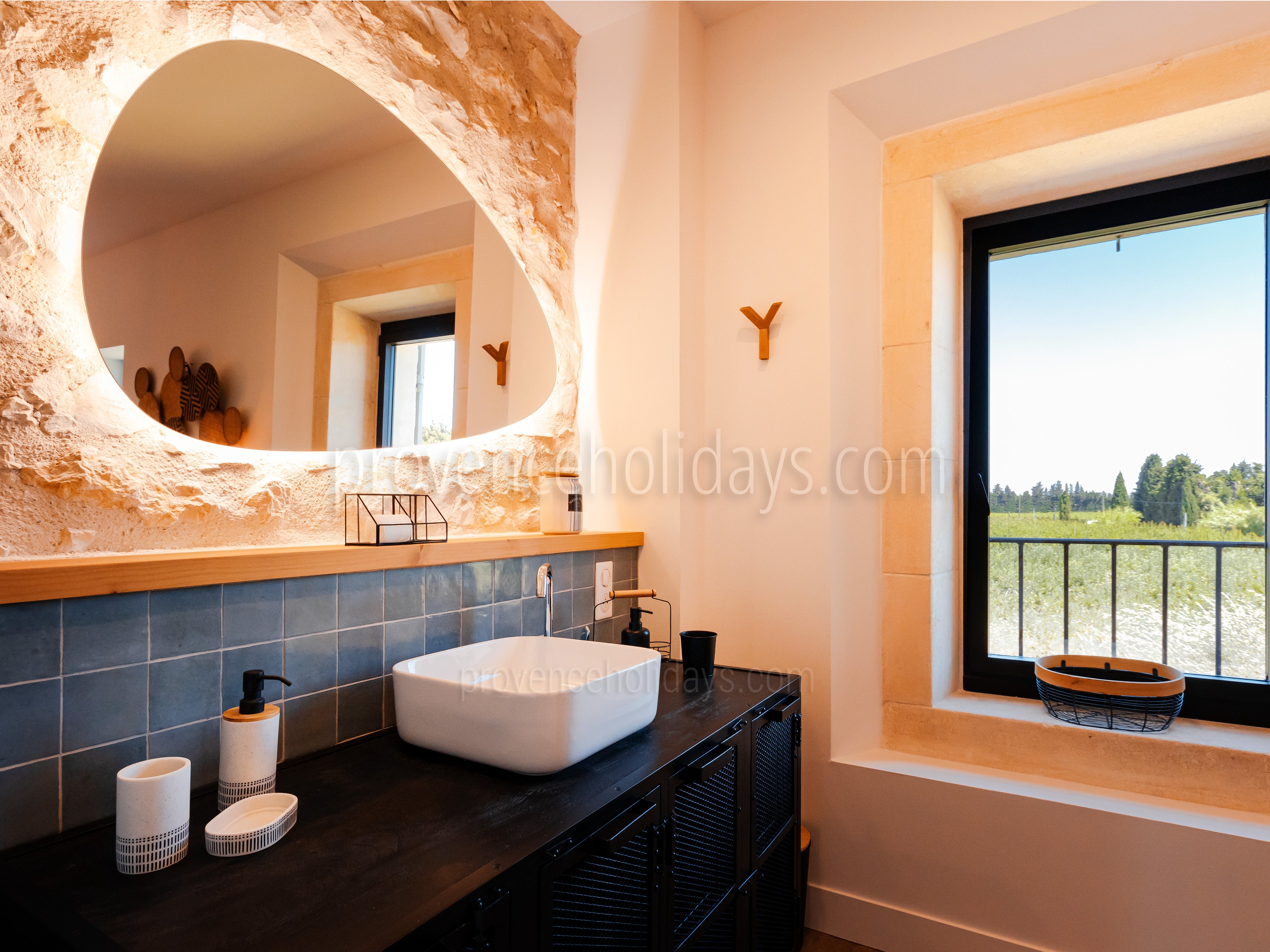 61 - Mas des Pommiers: Villa: Bathroom