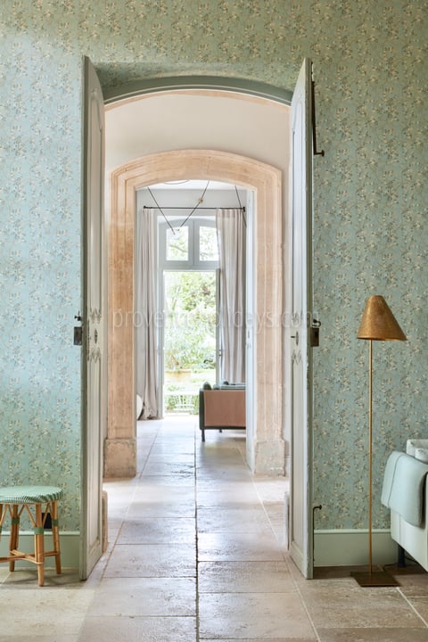 14 - Bastide des Alpilles: Villa: Interior