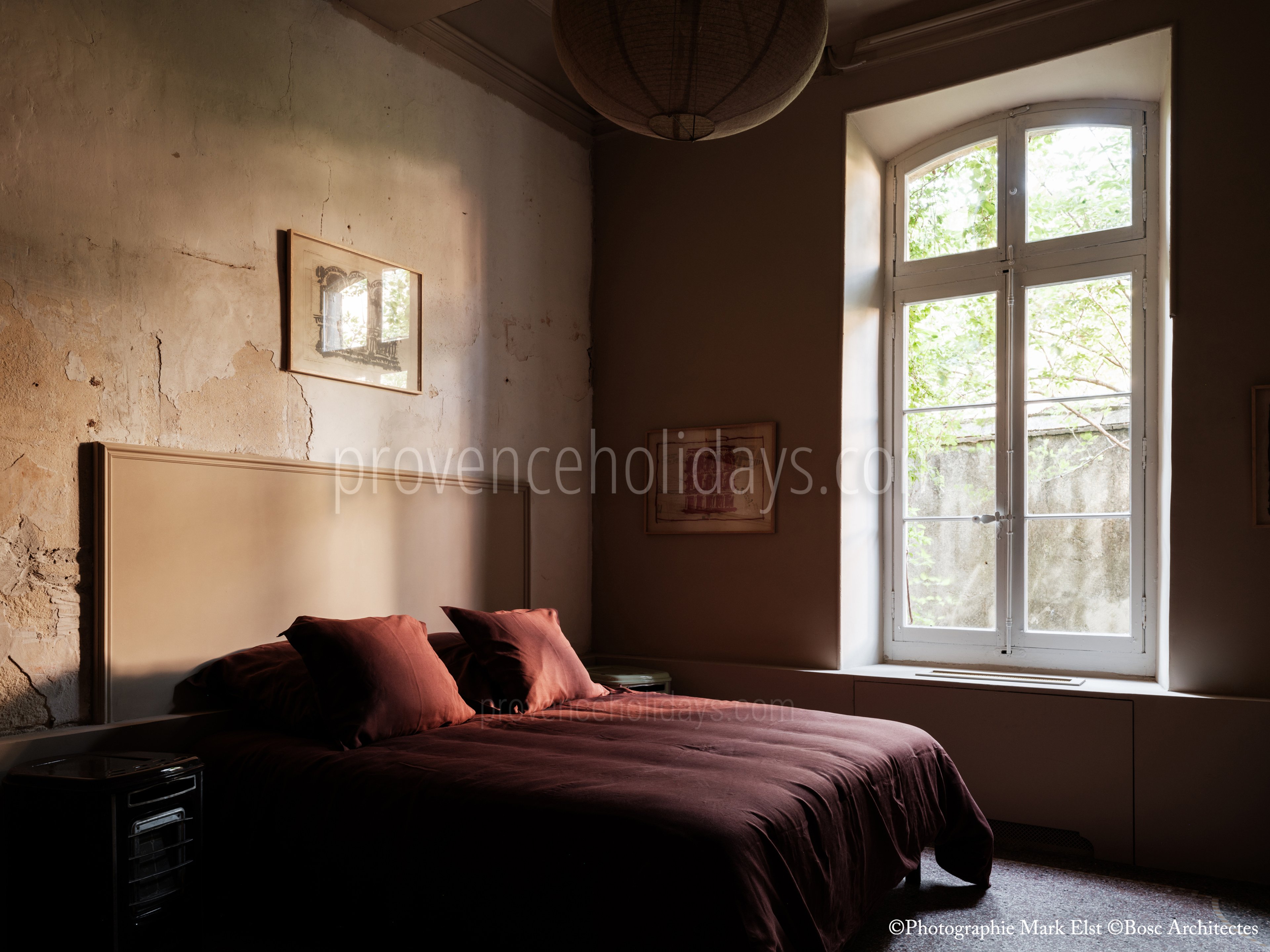 35 - La Bastide du Millénaire: Villa: Bedroom