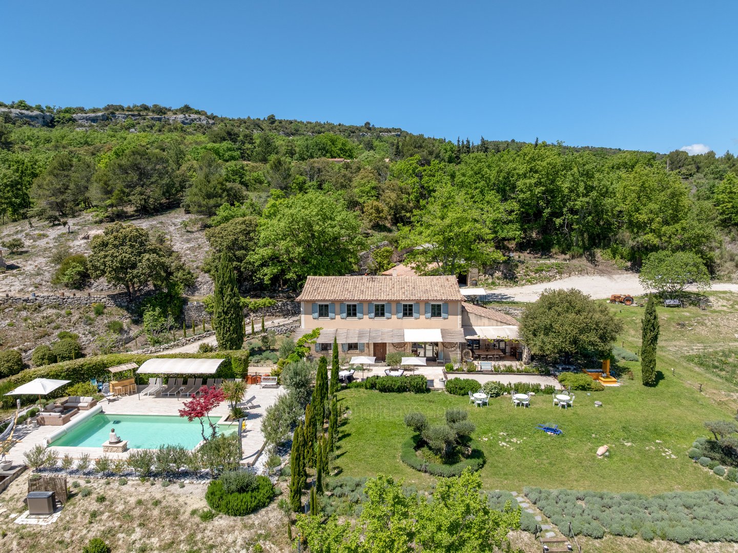 7 - Bastide des Chênes: Villa: Exterior