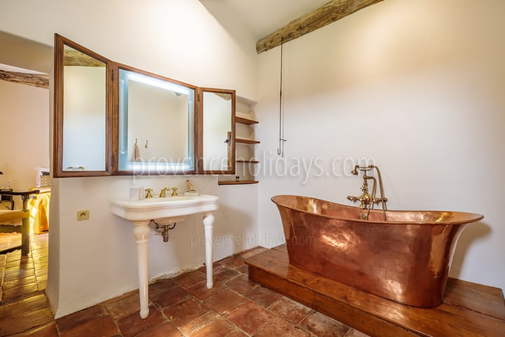 101 - Domaine de Luberon: Villa: Bathroom