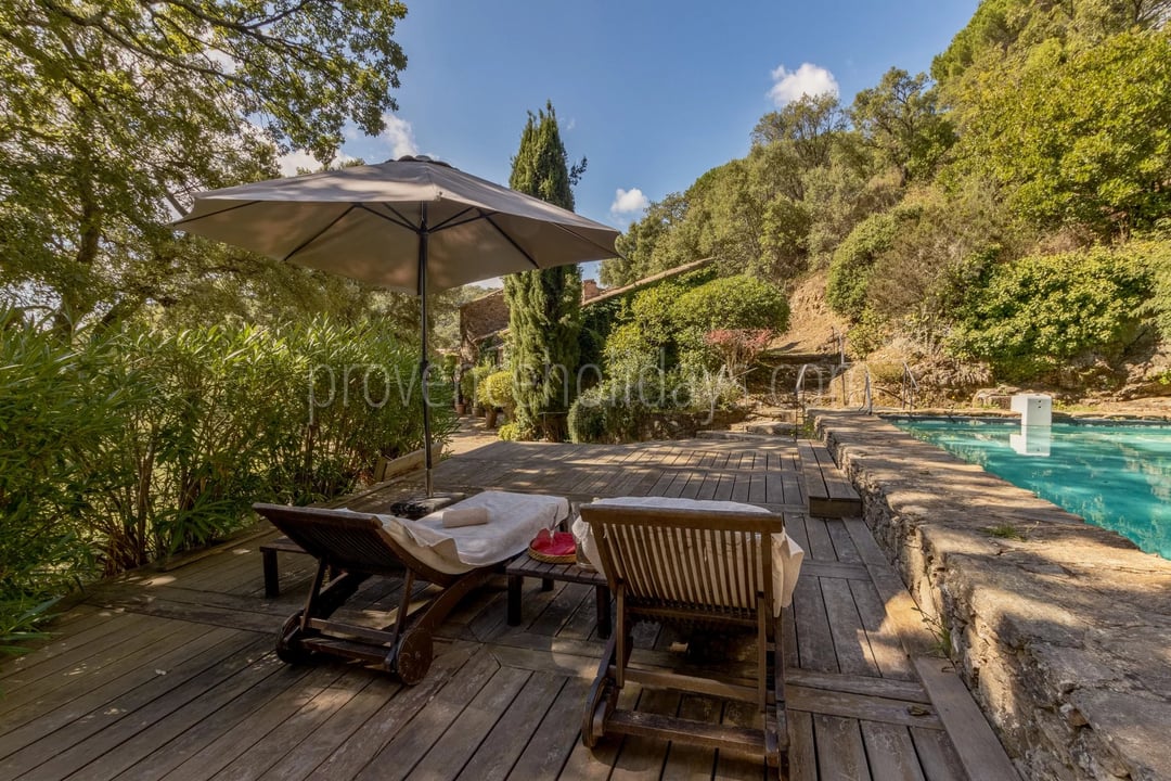 13 - Steinernes hameau in La Garde-Freinet: Villa: Pool