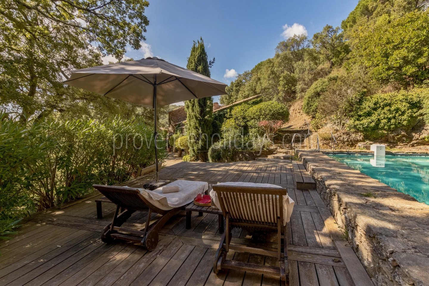 13 - Stone hameau in La Garde-Freinet: Villa: Pool