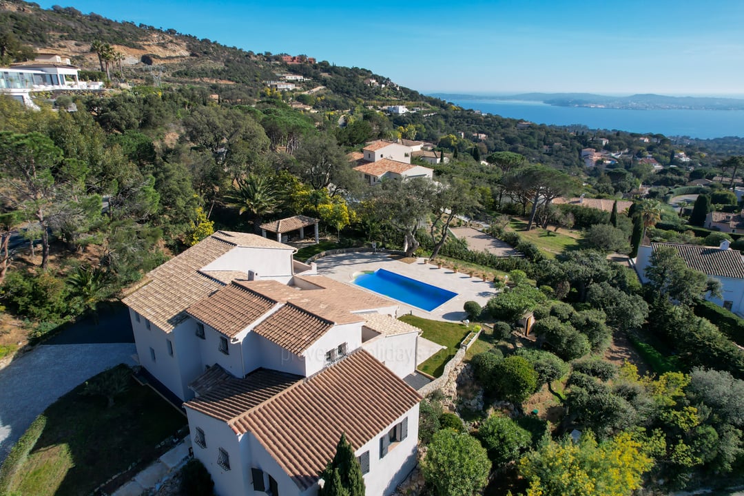 1 - : Villa: Pool