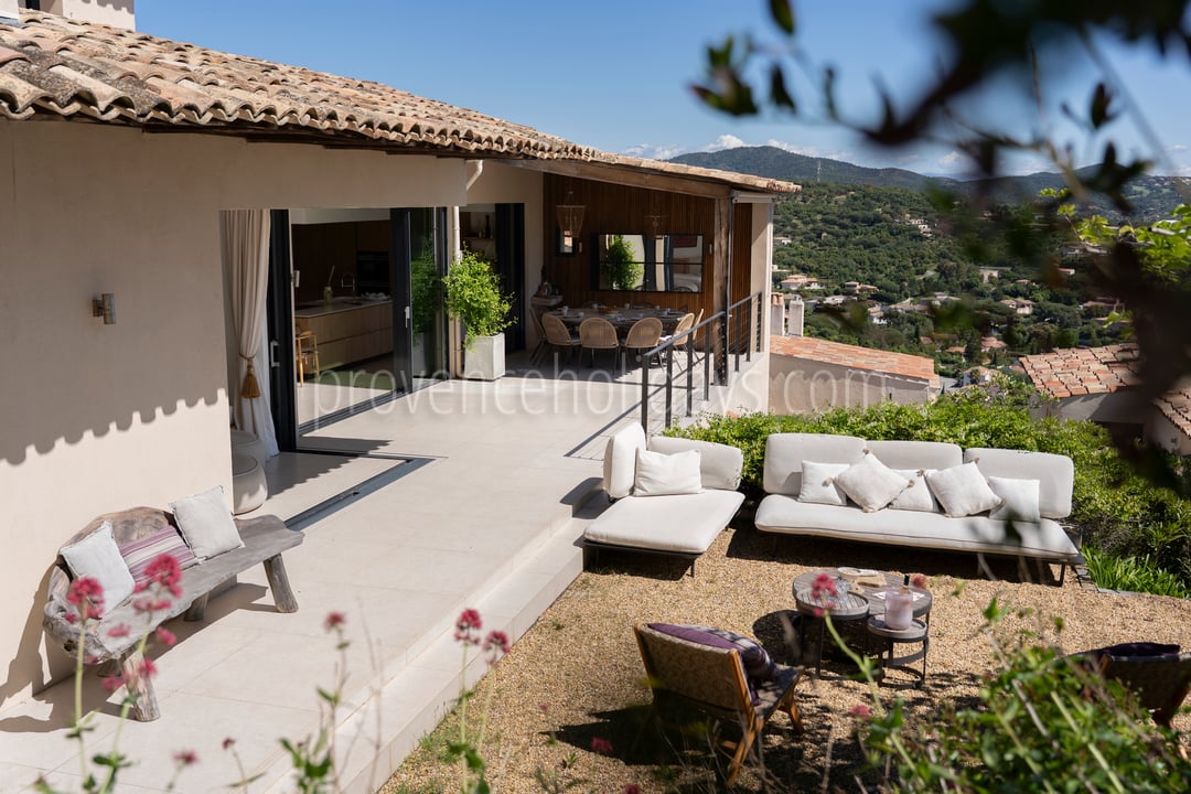 30 - Villa Lucia: Villa: Exterior