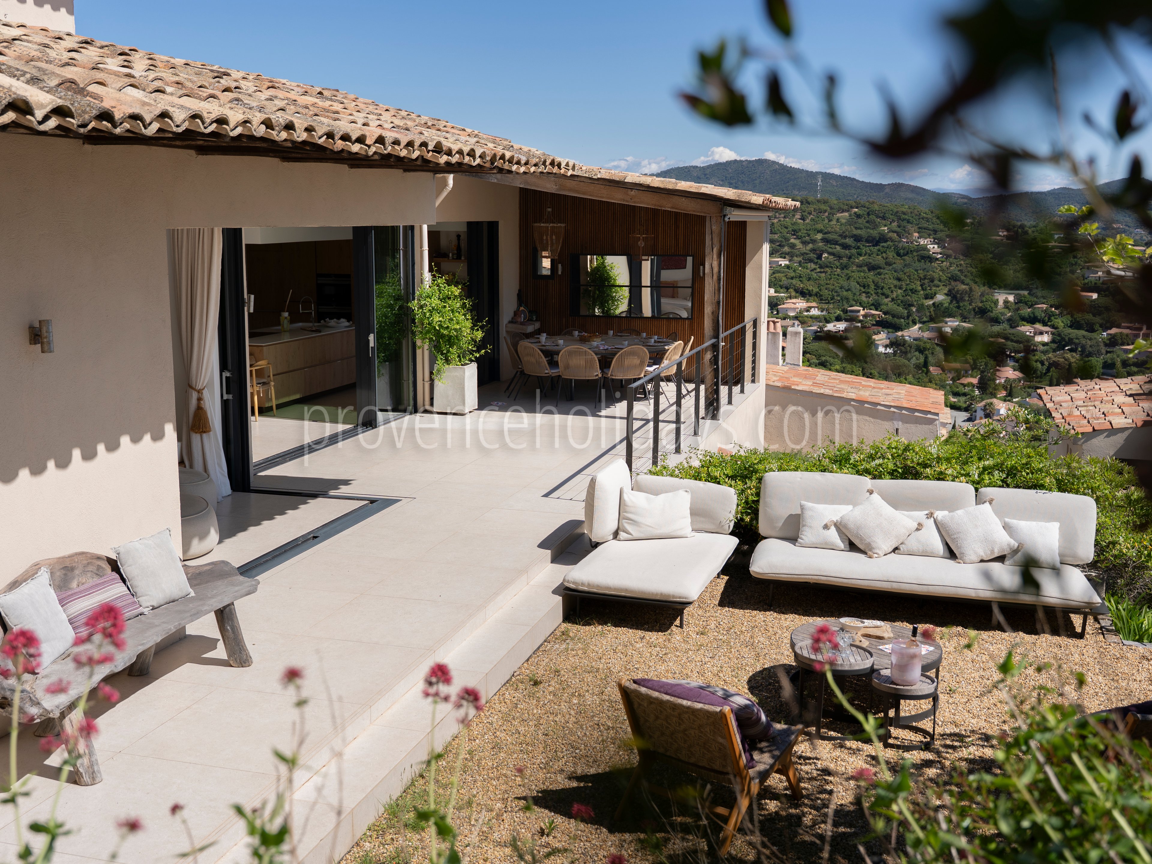 30 - Villa Lucia: Villa: Exterior