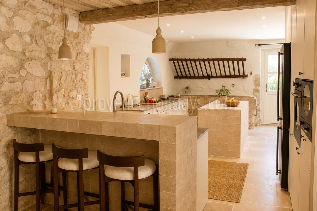 33 - Mas rénové à pied d\'Eygalières: Villa: Interior