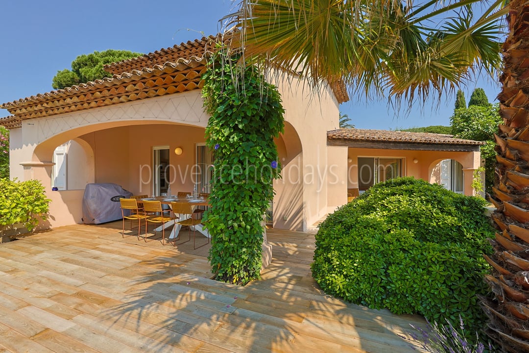 17 - Villa Gaby: Villa: Exterior