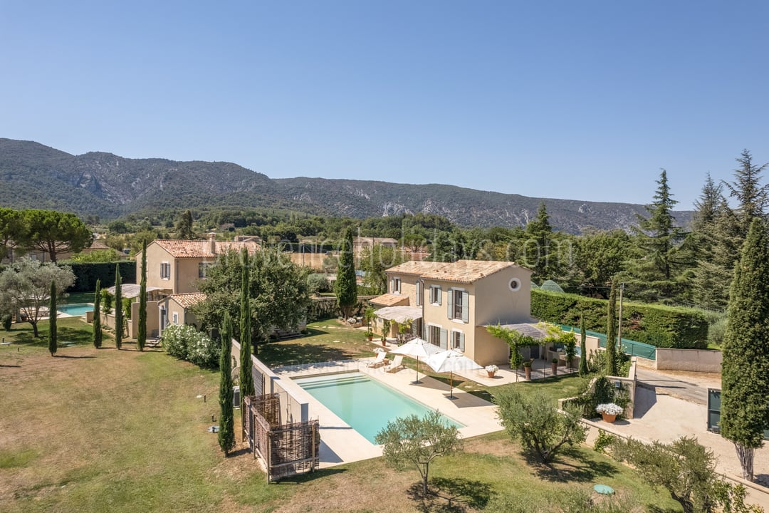 56 - Domaine des Vignobles: Villa: Exterior