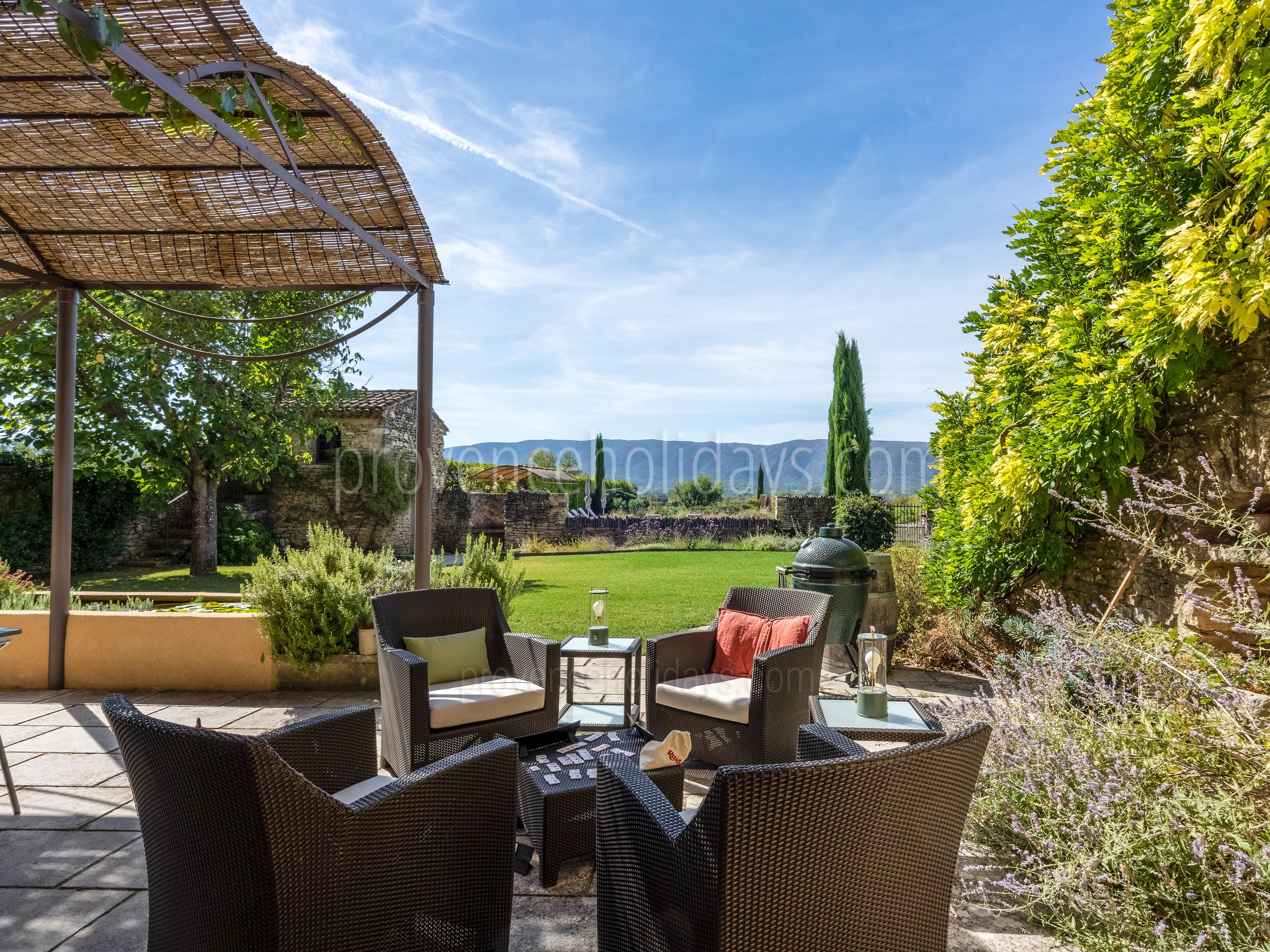 16 - Mas d\'Antoine: Villa: Exterior