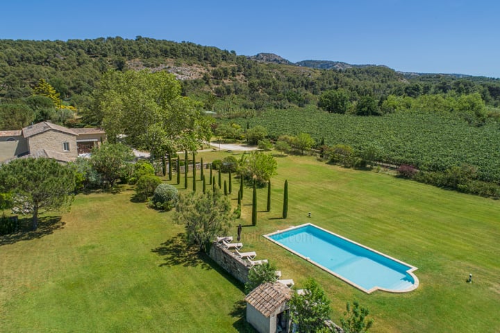 Holiday villa in Les Taillades, The Luberon