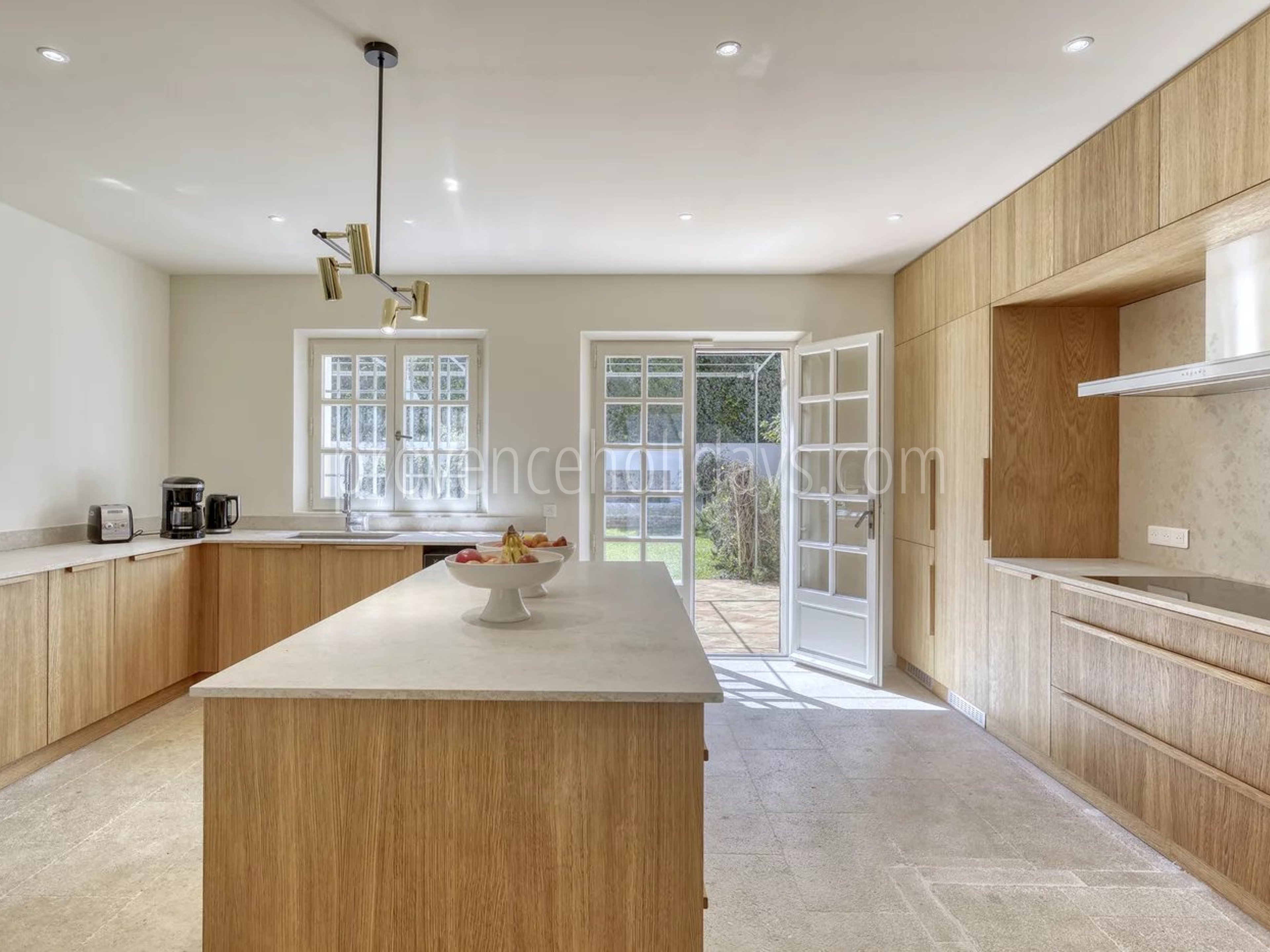 3 - Renovated mas, Ramatuelle: Villa: Interior