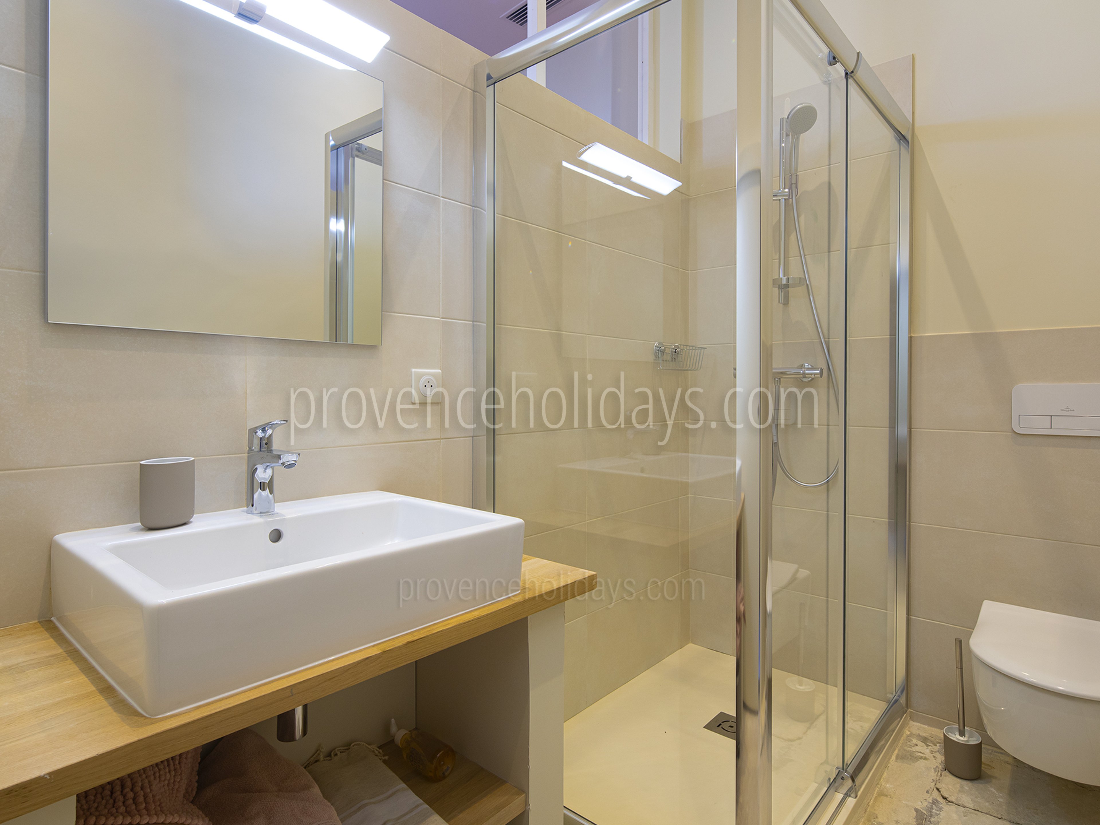 32 - Mas des Remparts: Villa: Bathroom