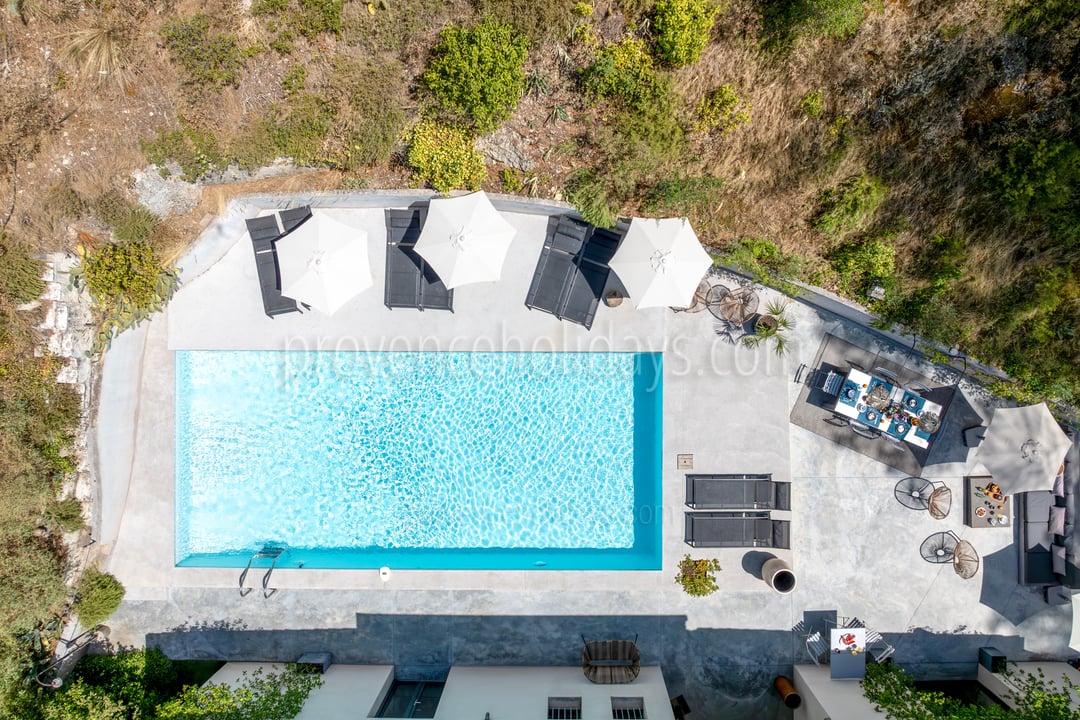 9 - Chez Chloé: Villa: Pool