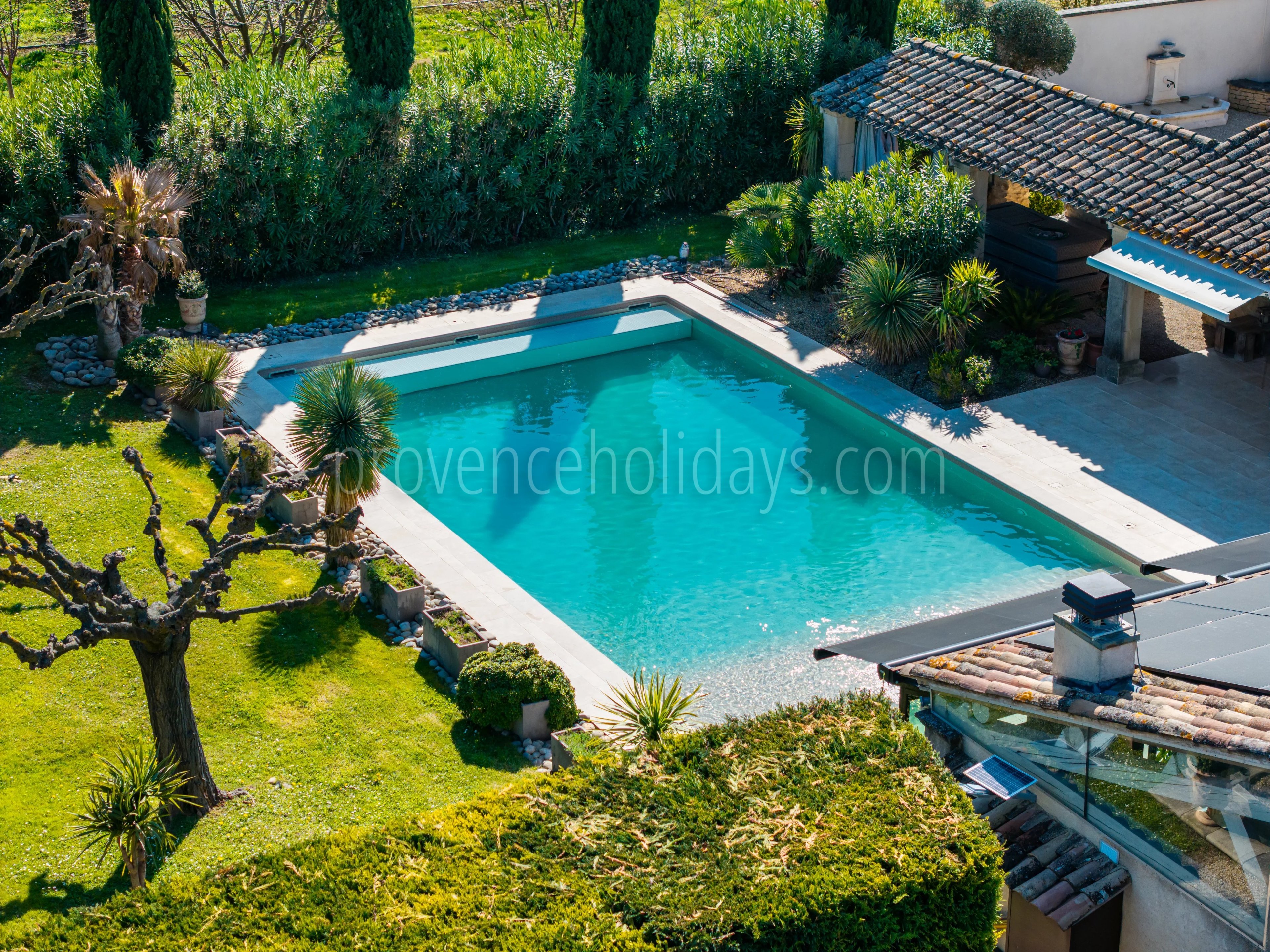 20 - Provençal mas in Robion: Villa: Pool