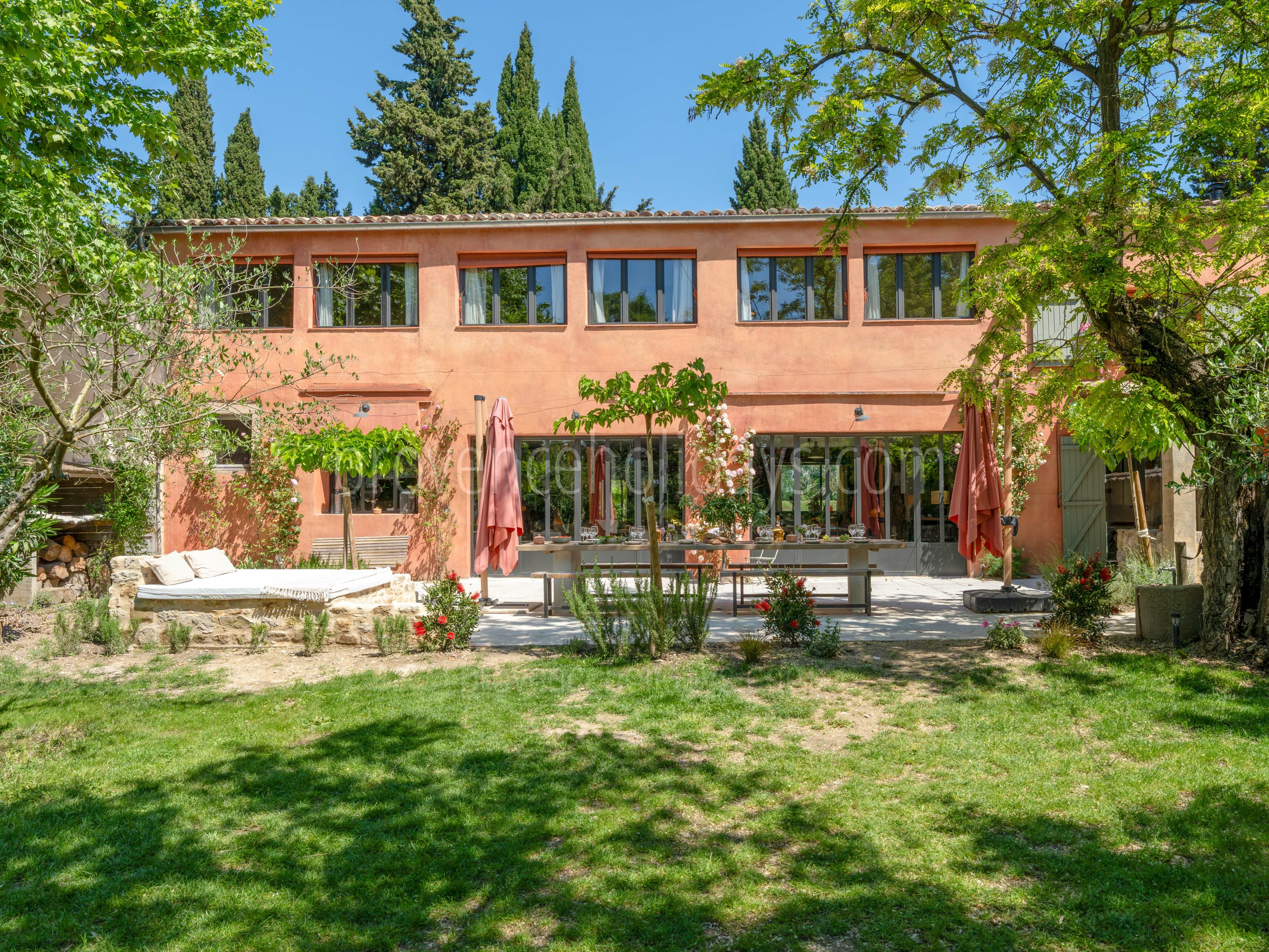 2 - La Terrasse Provençale: Villa: Exterior
