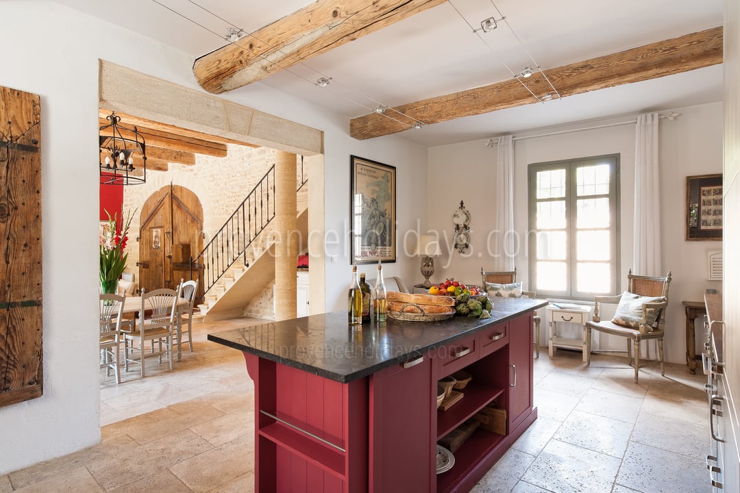 18 - Mas Pont-du-Gard: Villa: Interior