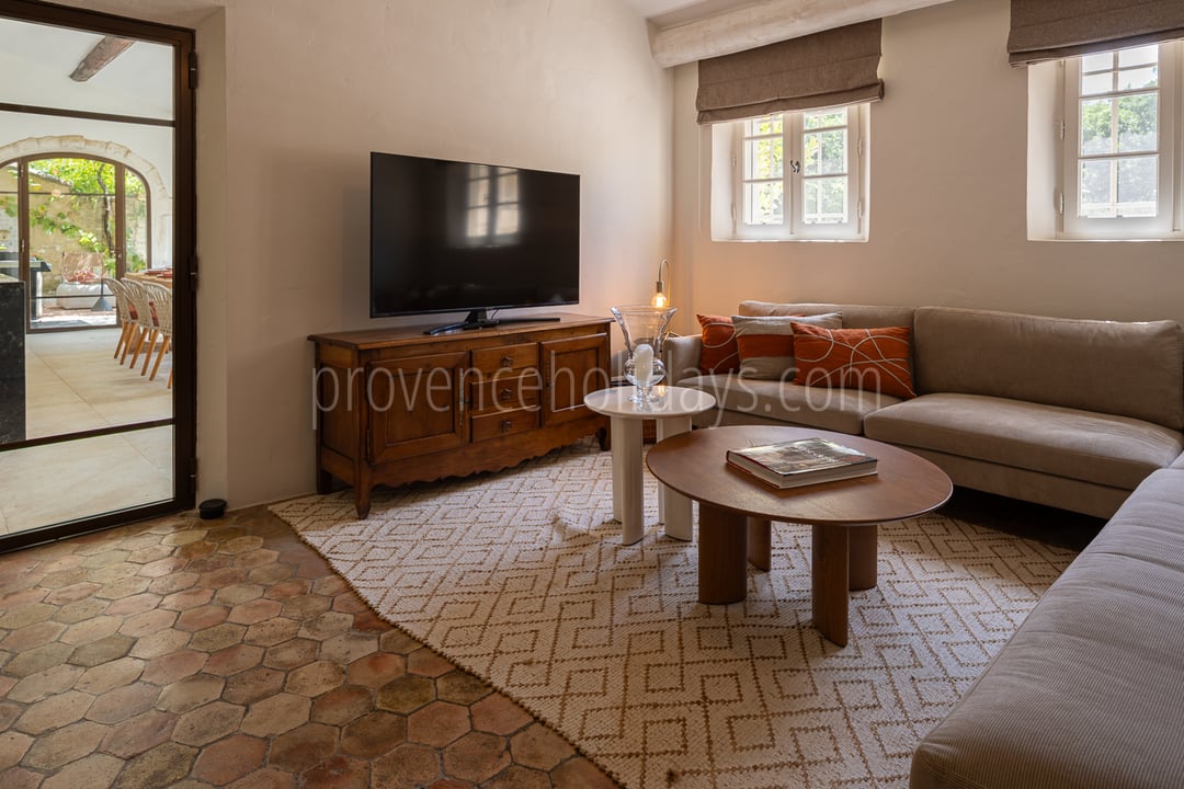 24 - Le Mas des Magnans: Villa: Interior