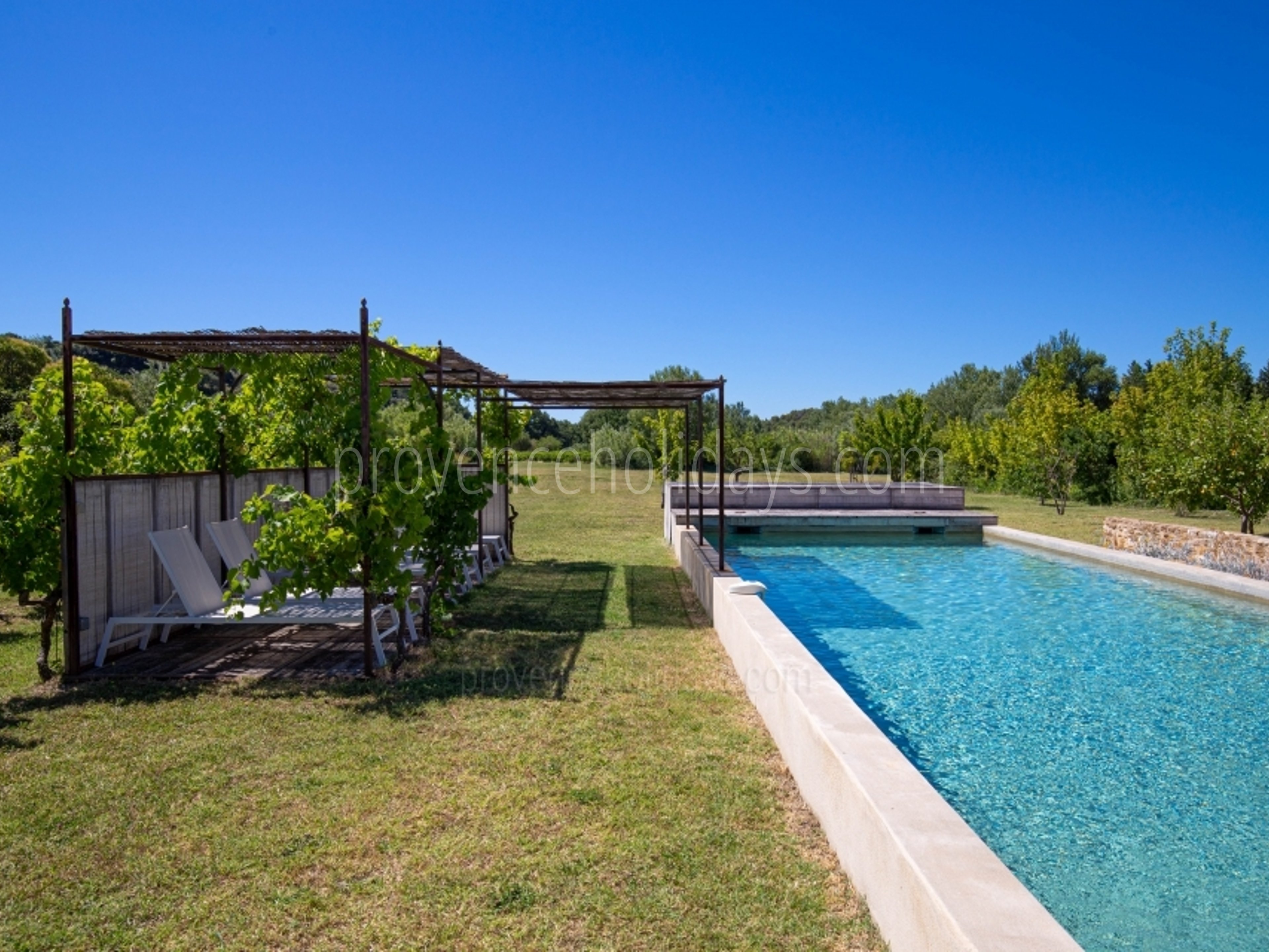 15 - Villa Beaumes: Villa: Pool