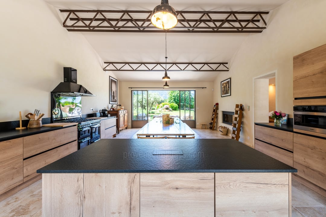 48 - Bastide Gergouven: Villa: Interior
