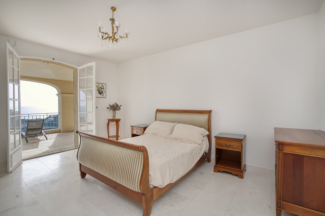 6 - Villa Solaria: Villa: Bedroom