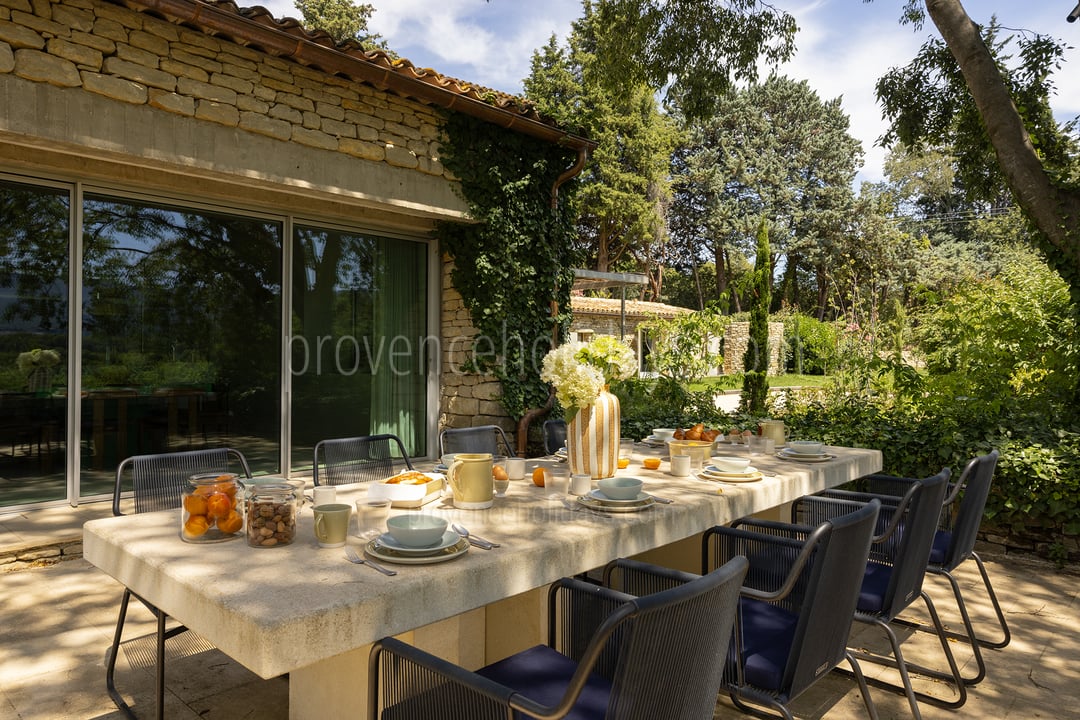 44 - Grand Mas de Provence: Villa: Exterior