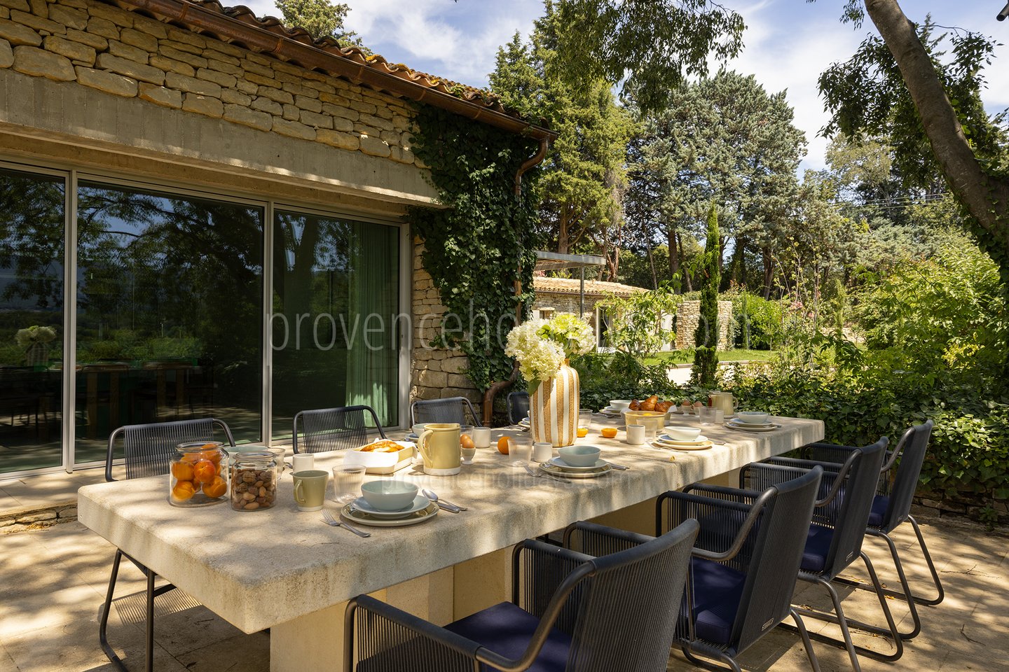44 - Grand Mas de Provence: Villa: Exterior