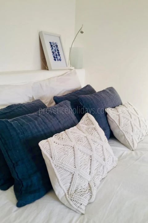 30 - La Bastide Ensoleillée: Villa: Bedroom