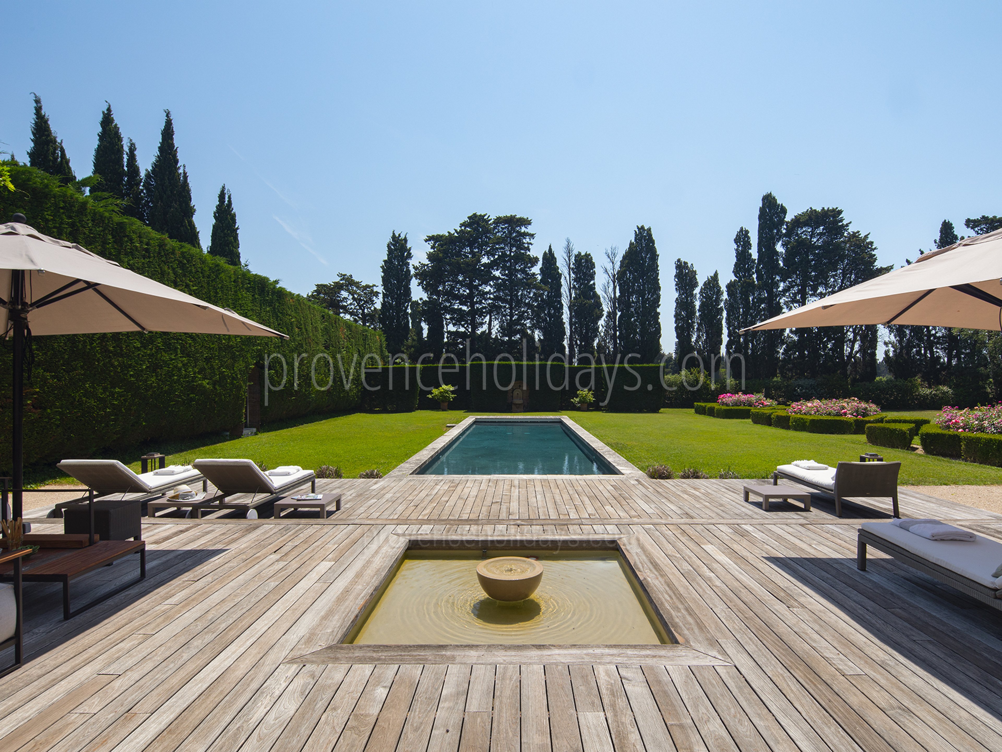 82 - Mas des Étoiles: Villa: Exterior