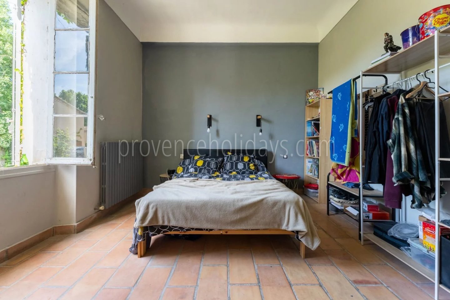 12 - Stone bastide in Ansouis: Villa: Bedroom
