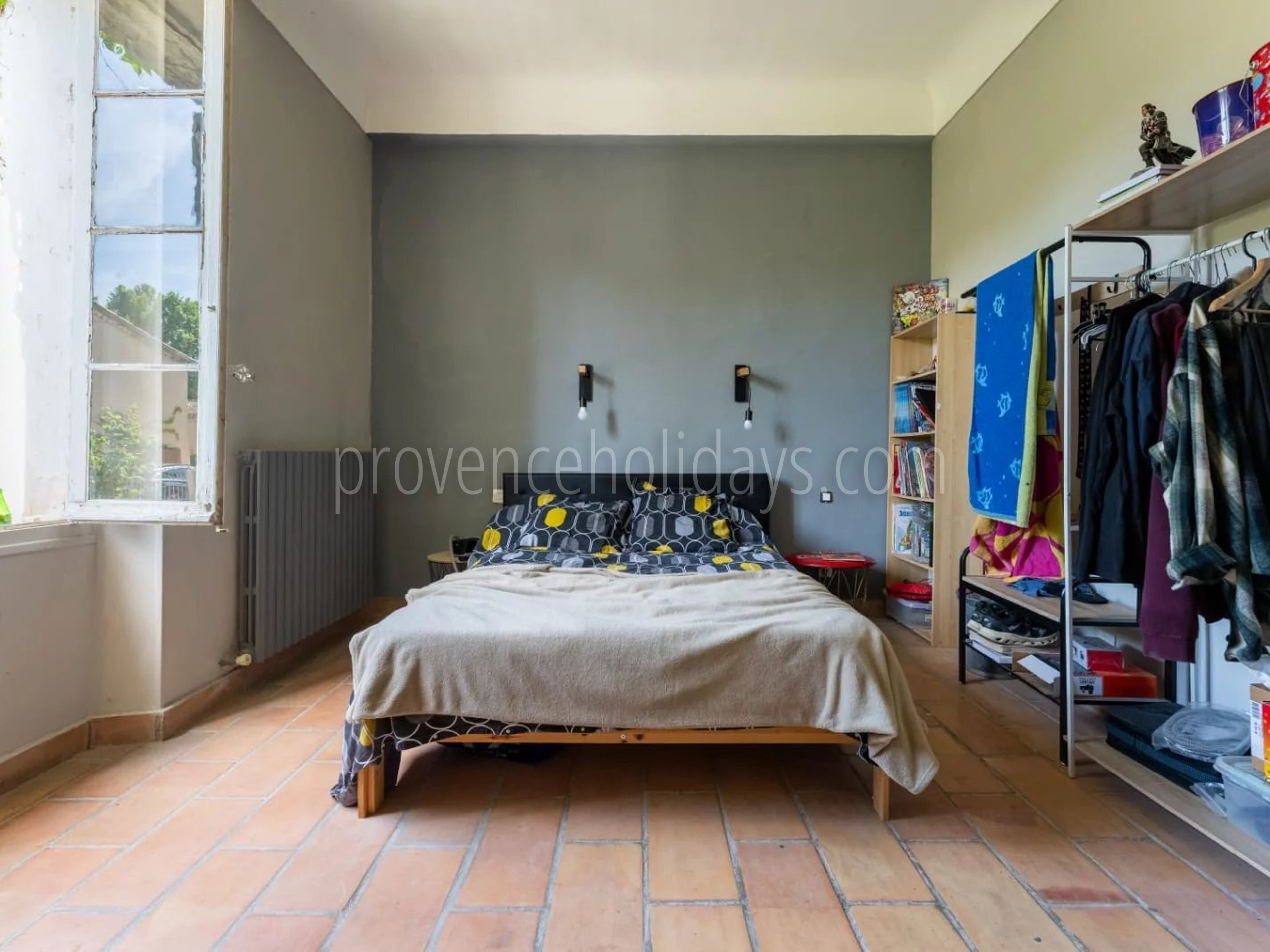 12 - Stone bastide in Ansouis: Villa: Bedroom