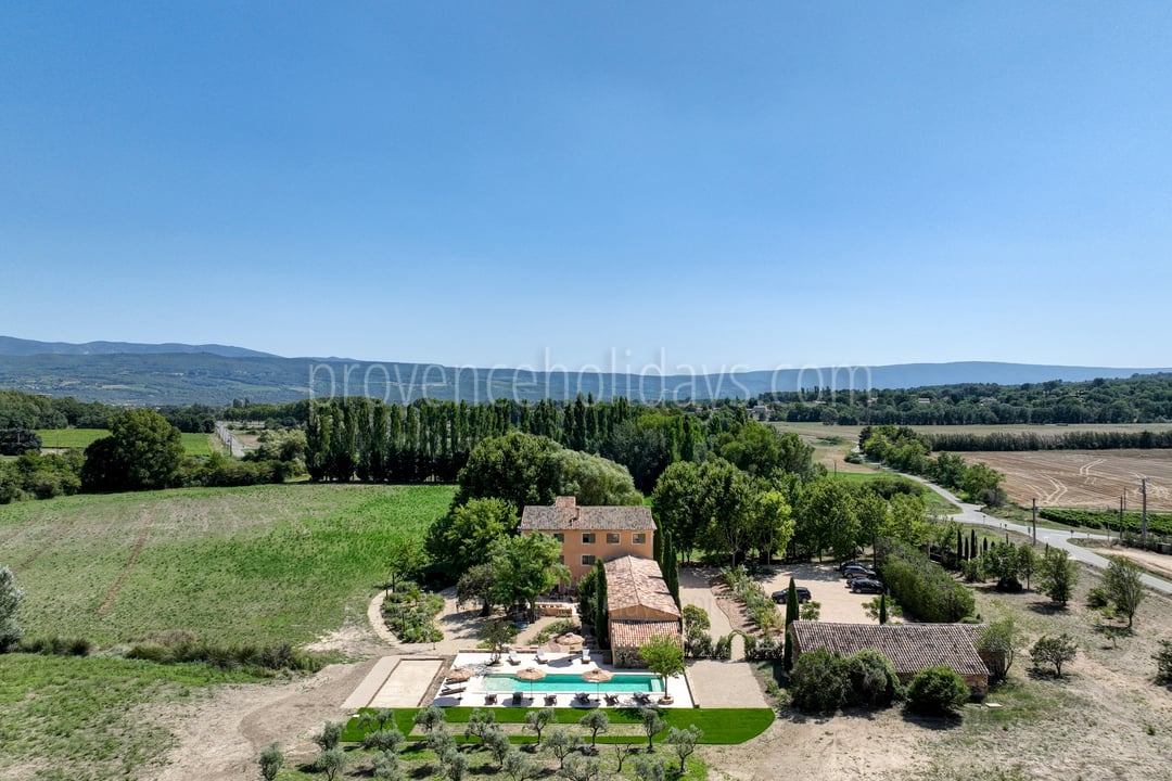 117 - Le Mas de Prestige: Villa: Exterior