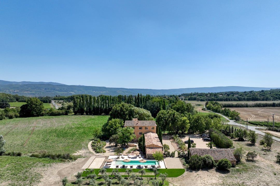 117 - Le Mas de Prestige: Villa: Exterior