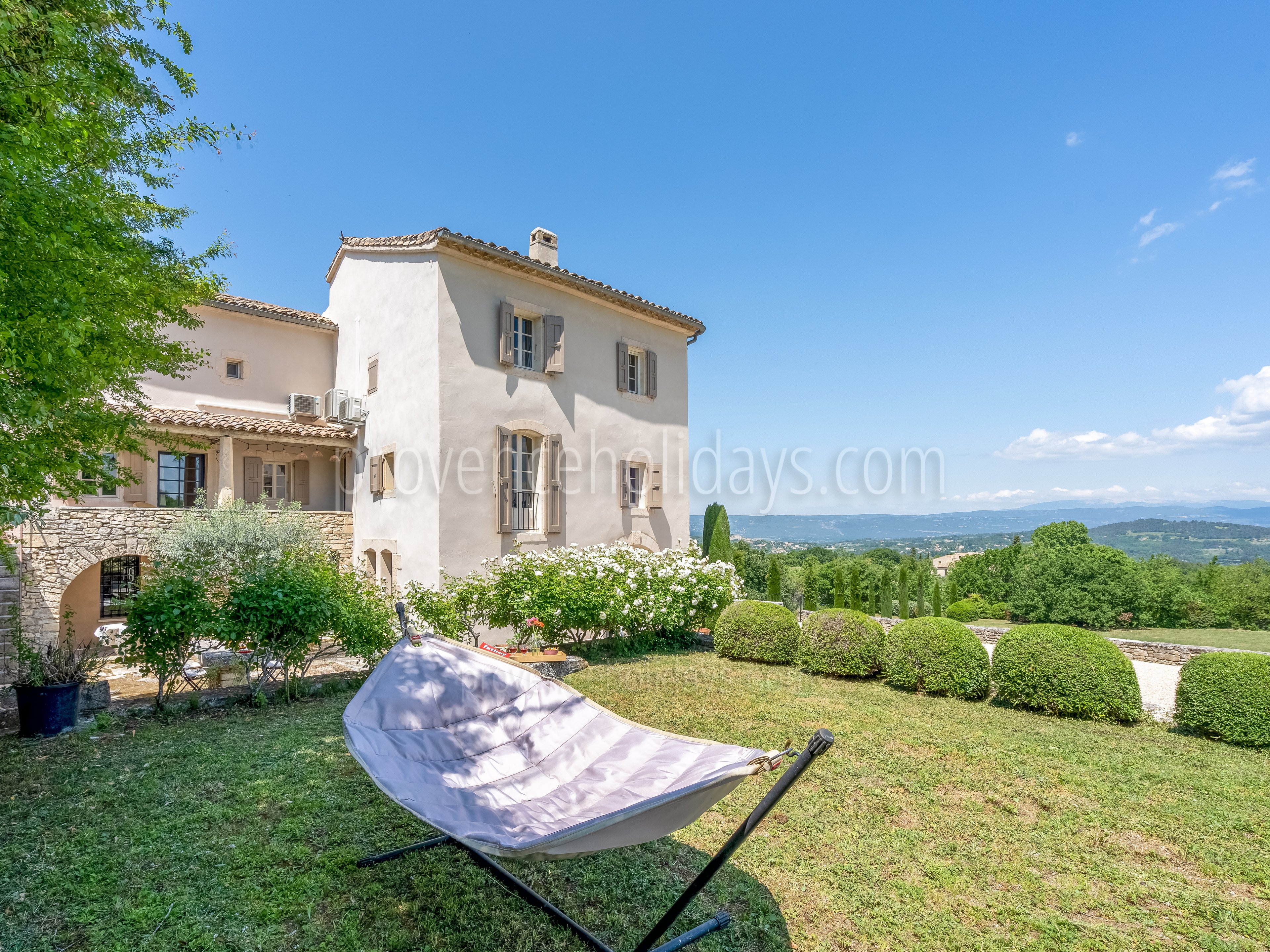 16 - Bastide des Magnans: Villa: Exterior