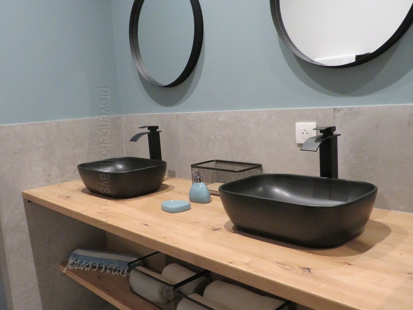 45 - Bastide Leontin: Villa: Bathroom