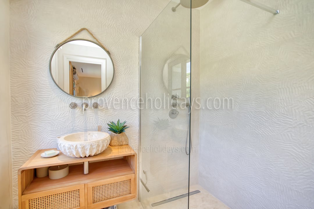 31 - Résidence Celestine: Villa: Bathroom