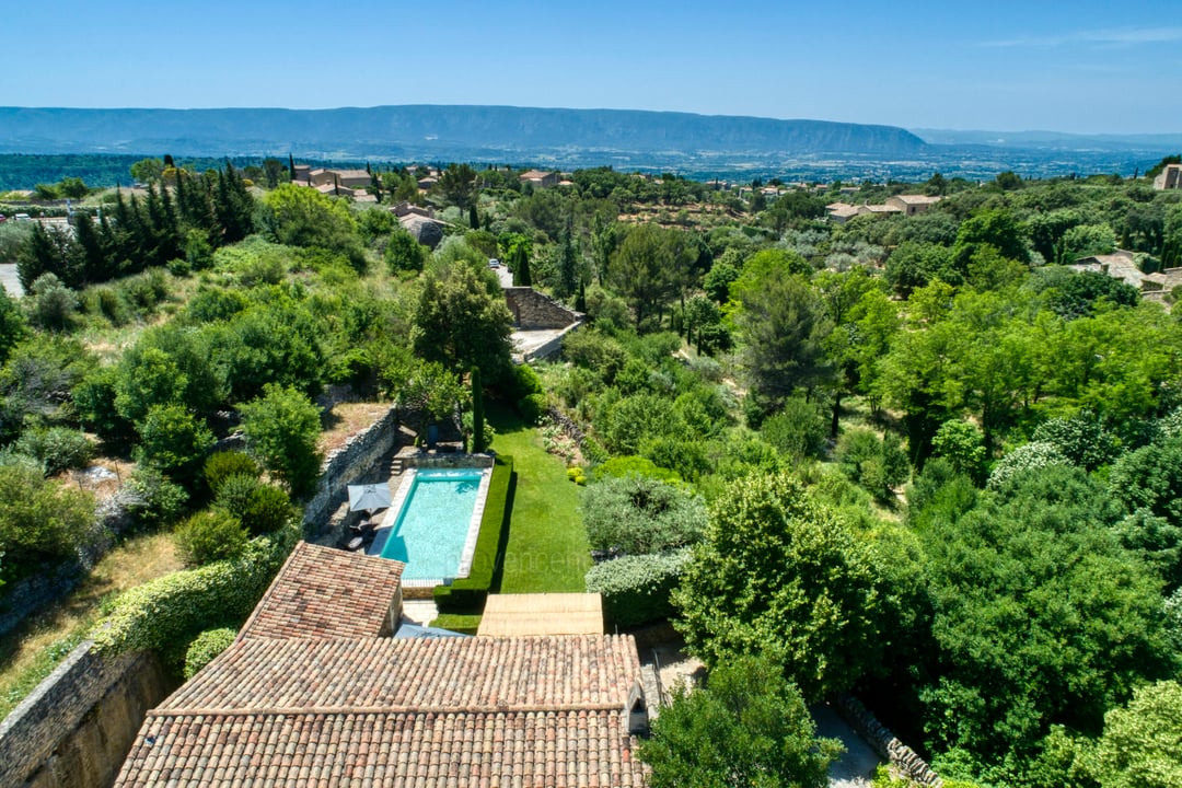 36 - Les Terrasses de Gordes: Villa: Exterior