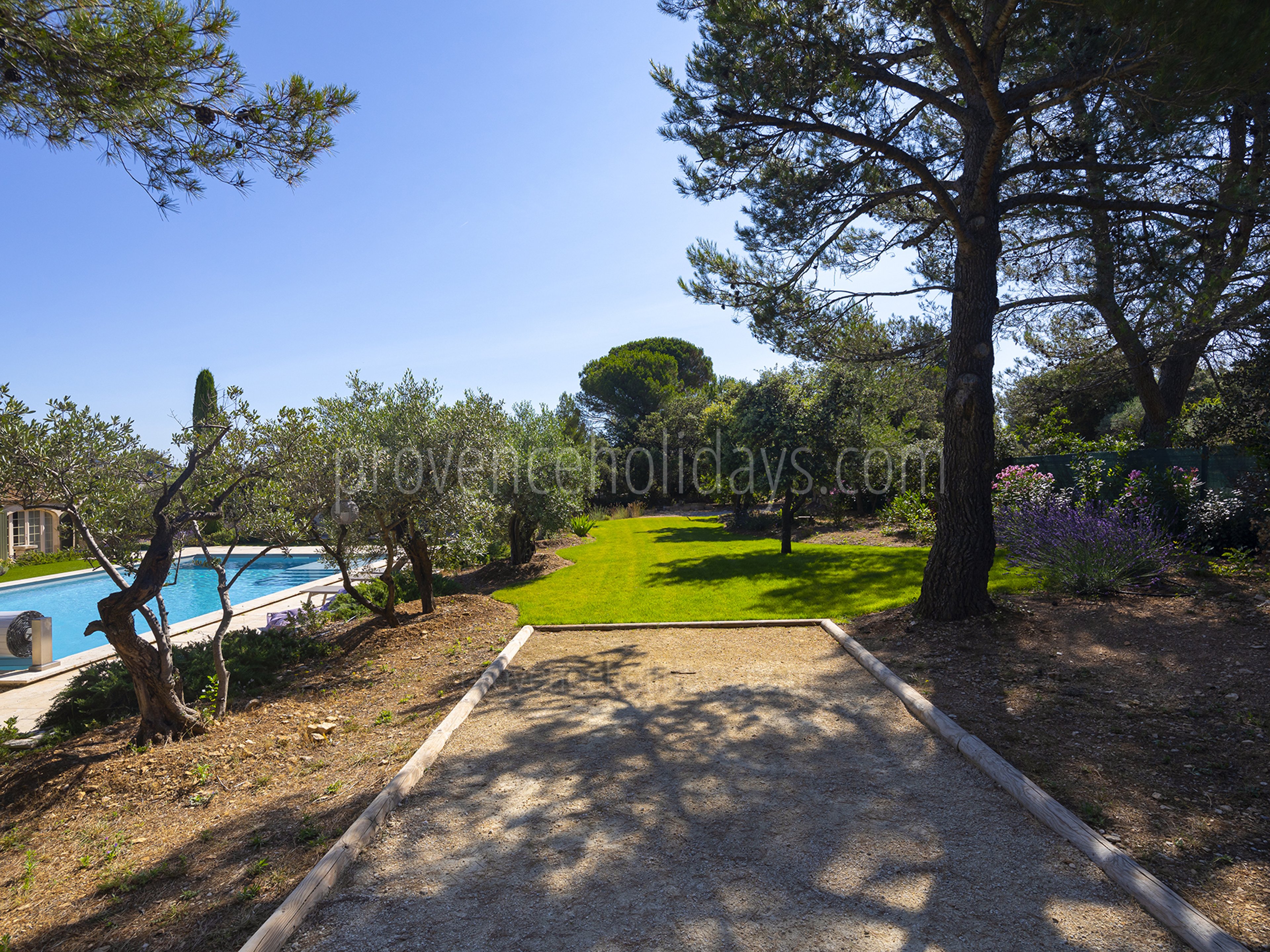6 - Le Mas de la Cabro: Villa: Exterior