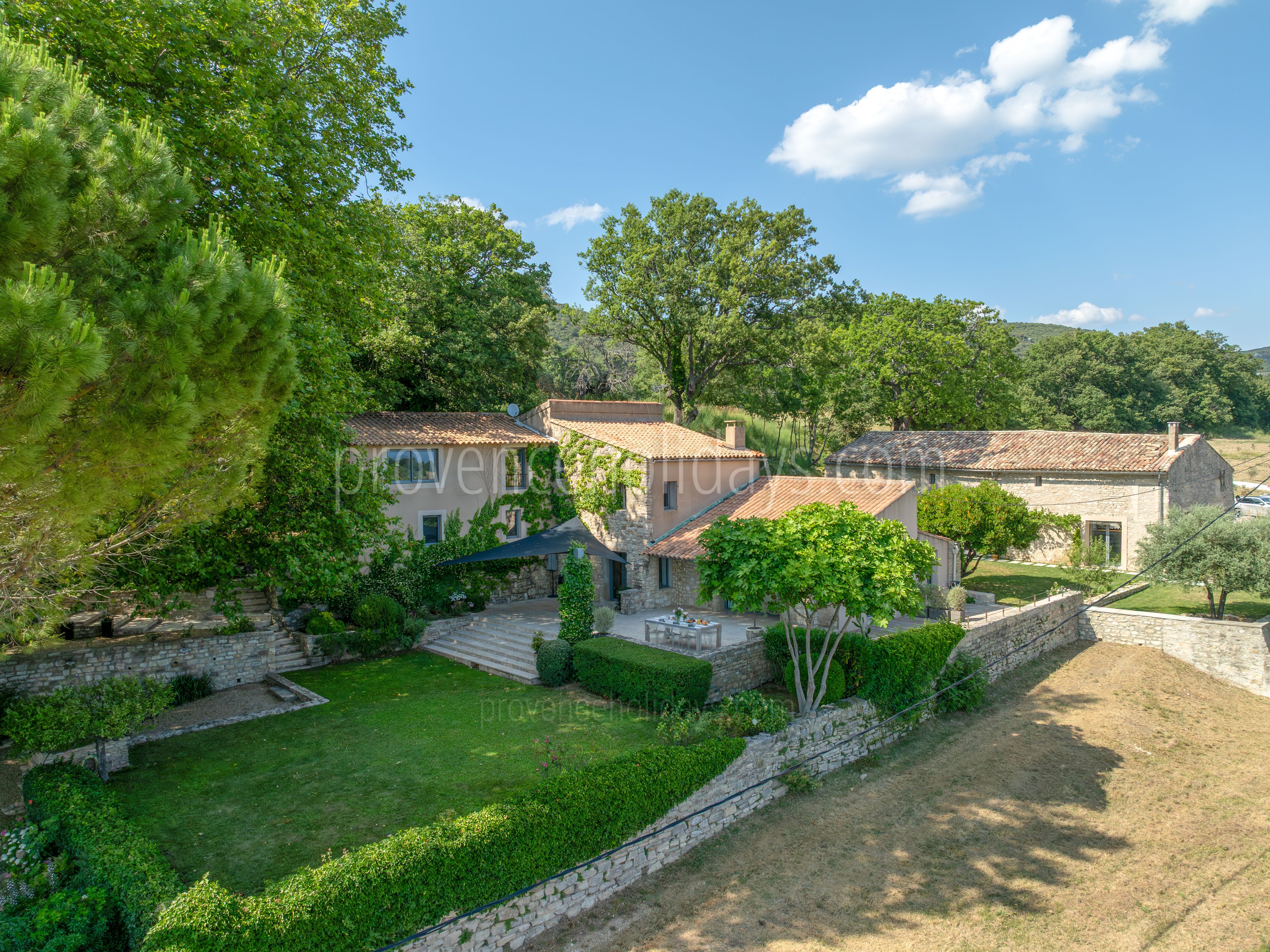 1 - Domaine de la Bouisse: Villa: Exterior