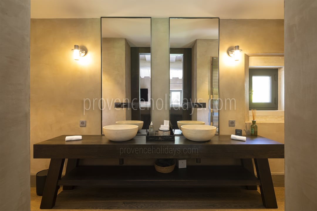 27 - Mas du Paradis: Villa: Interior