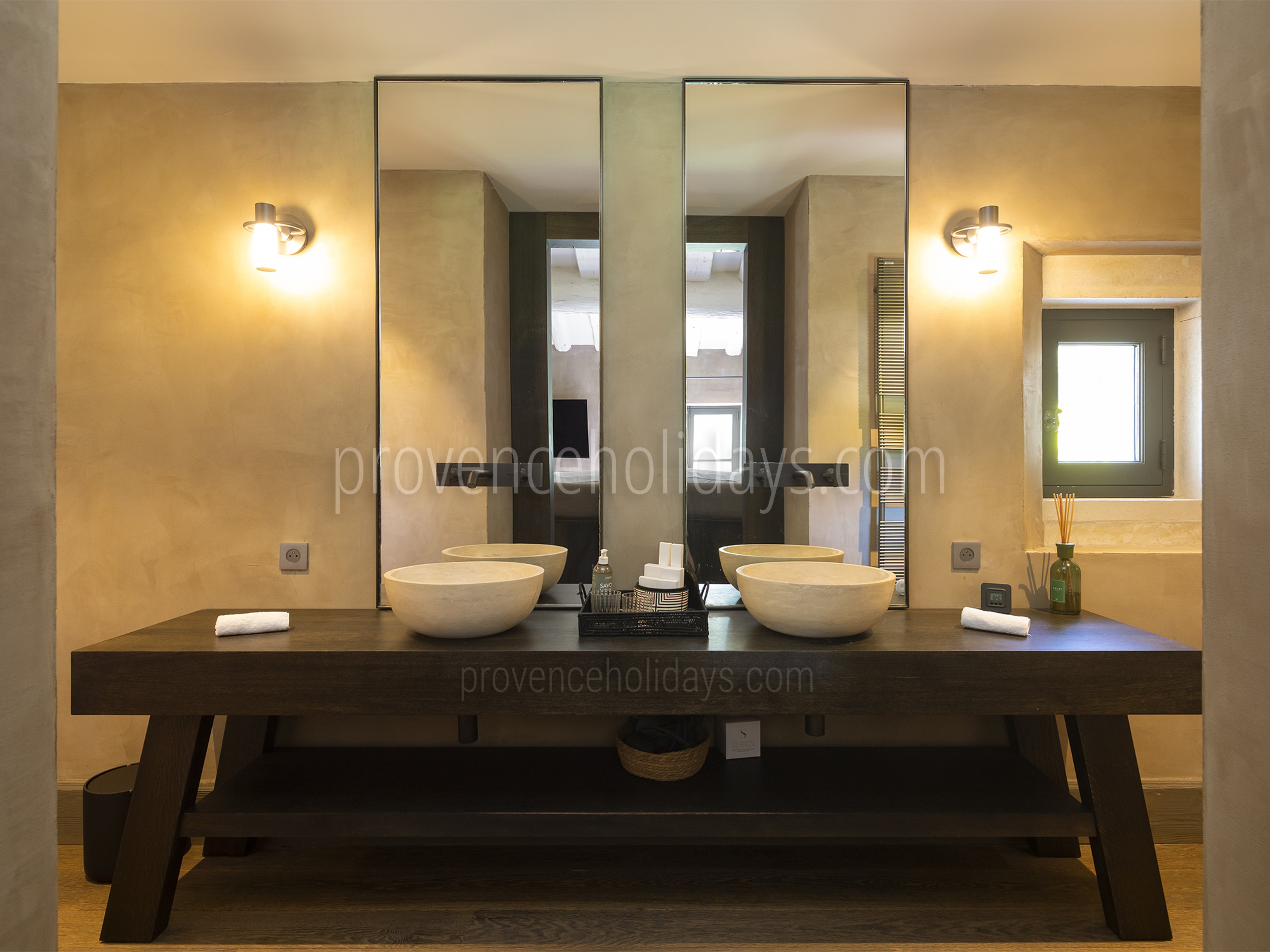 27 - Mas du Paradis: Villa: Interior
