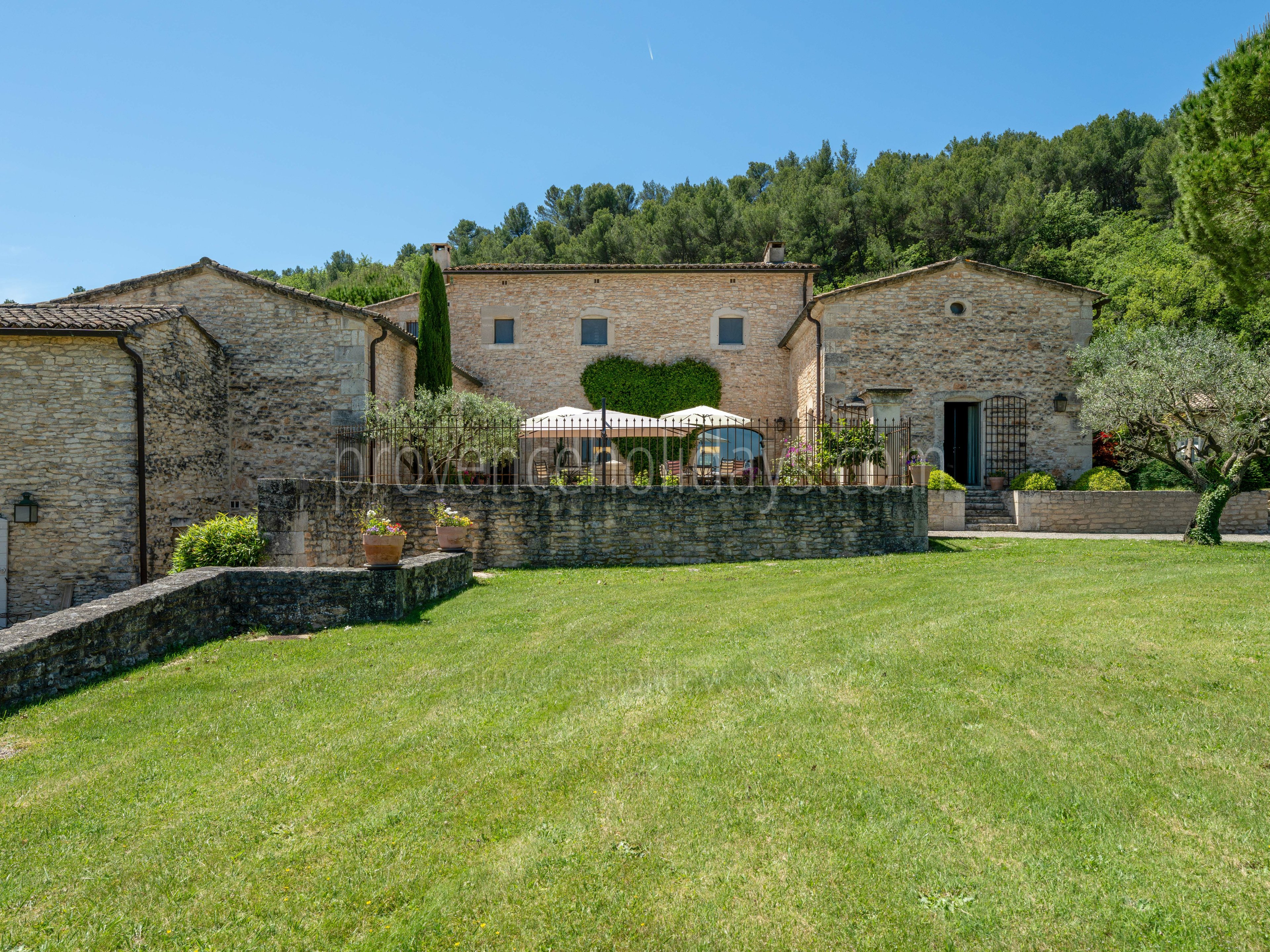 21 - Le Mas de Goult (24): Villa: Exterior
