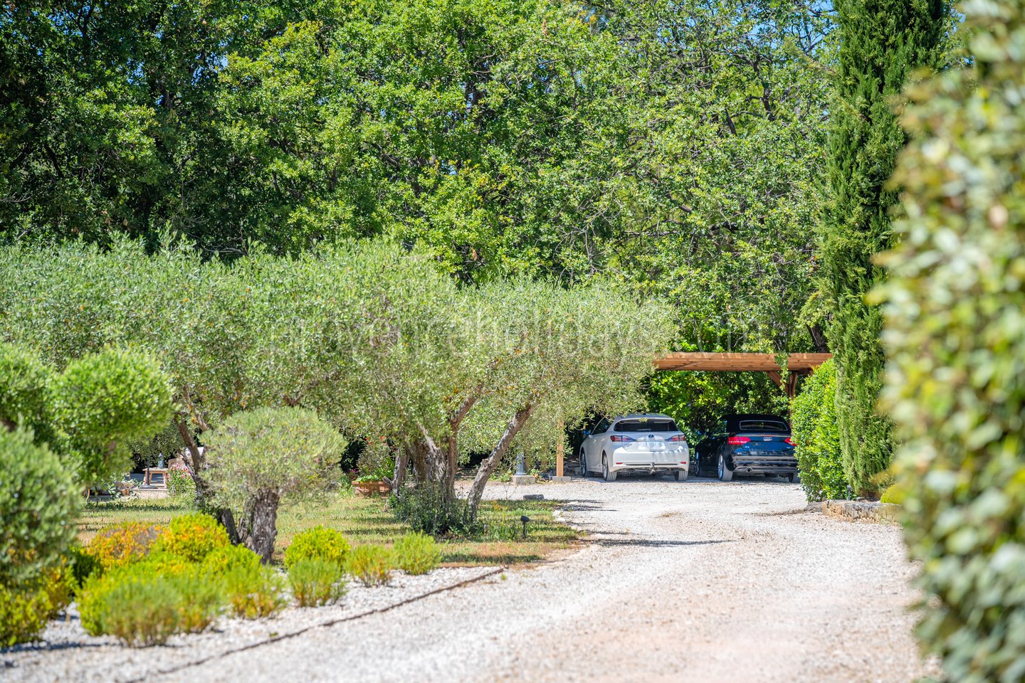 58 - Horizon Sainte-Victoire: Villa: Exterior