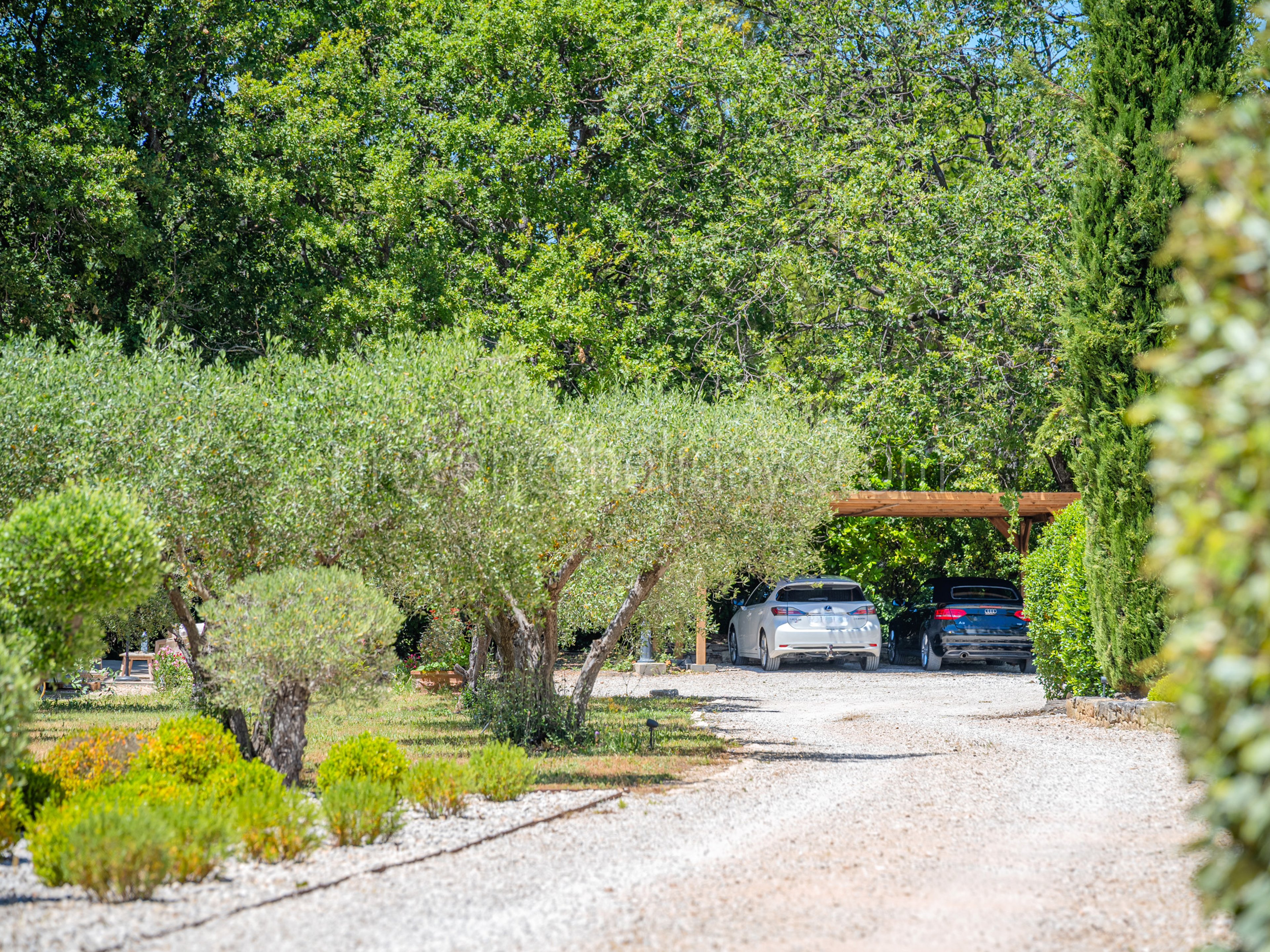 58 - Horizon Sainte-Victoire: Villa: Exterior